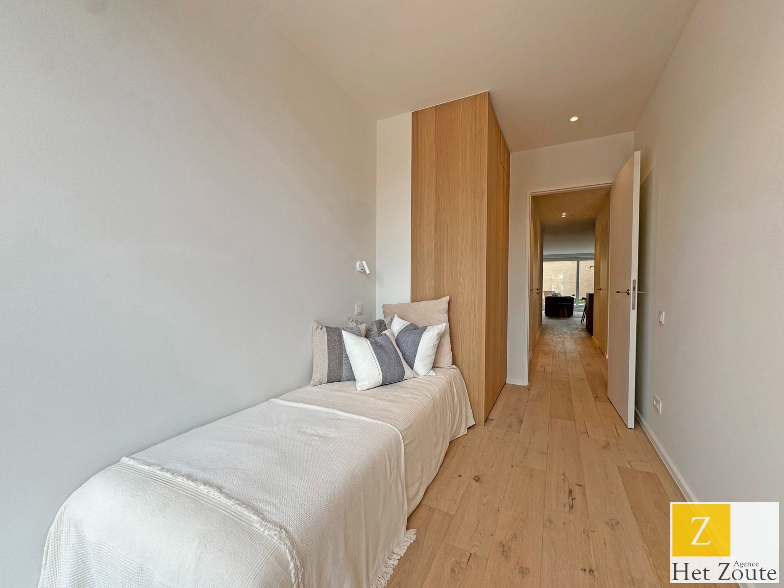 Gelijkvloers appartement met terras en tuin te Knokke foto 12