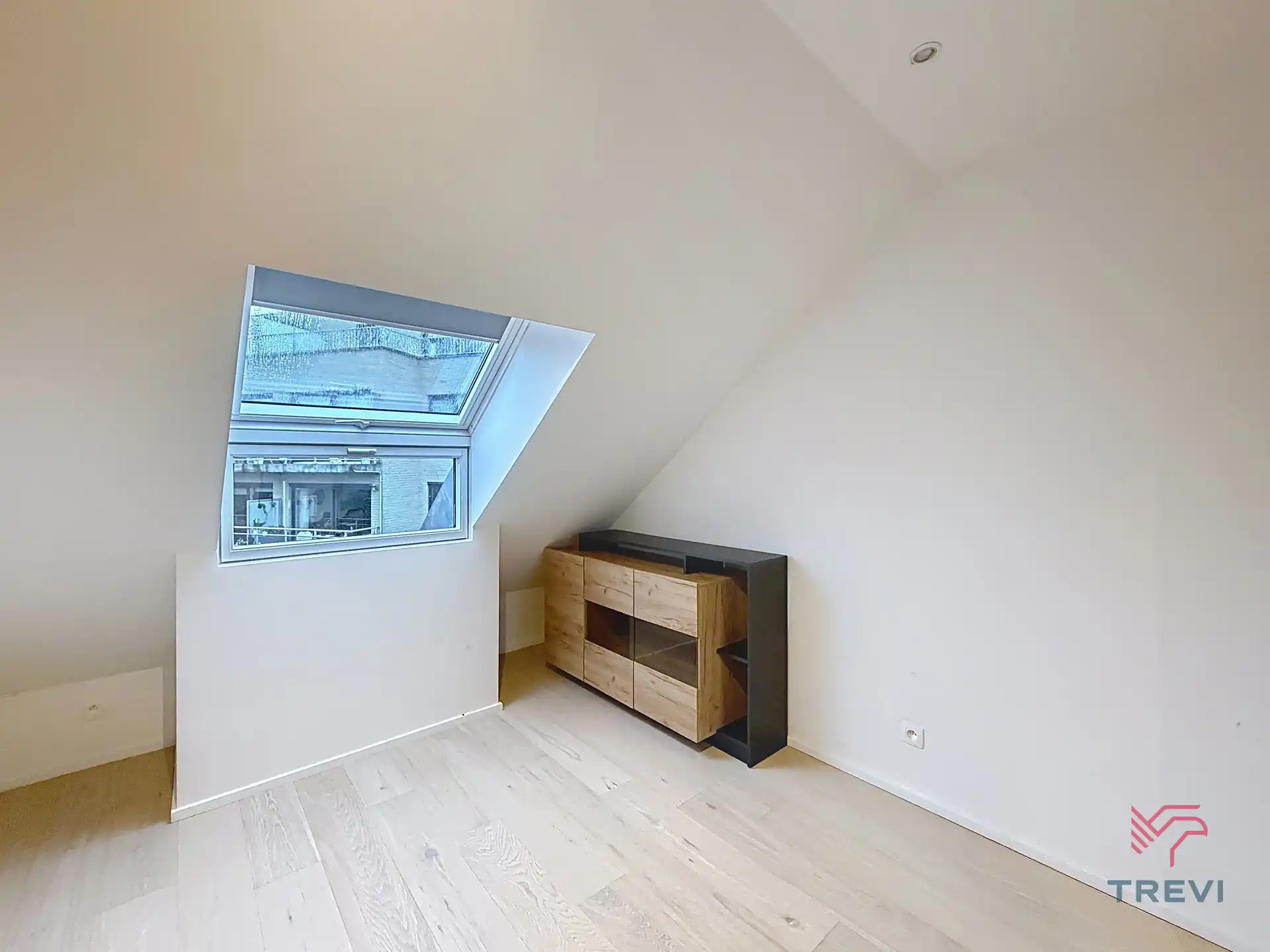 3 kamerappartement in een recent gebouw  foto 11