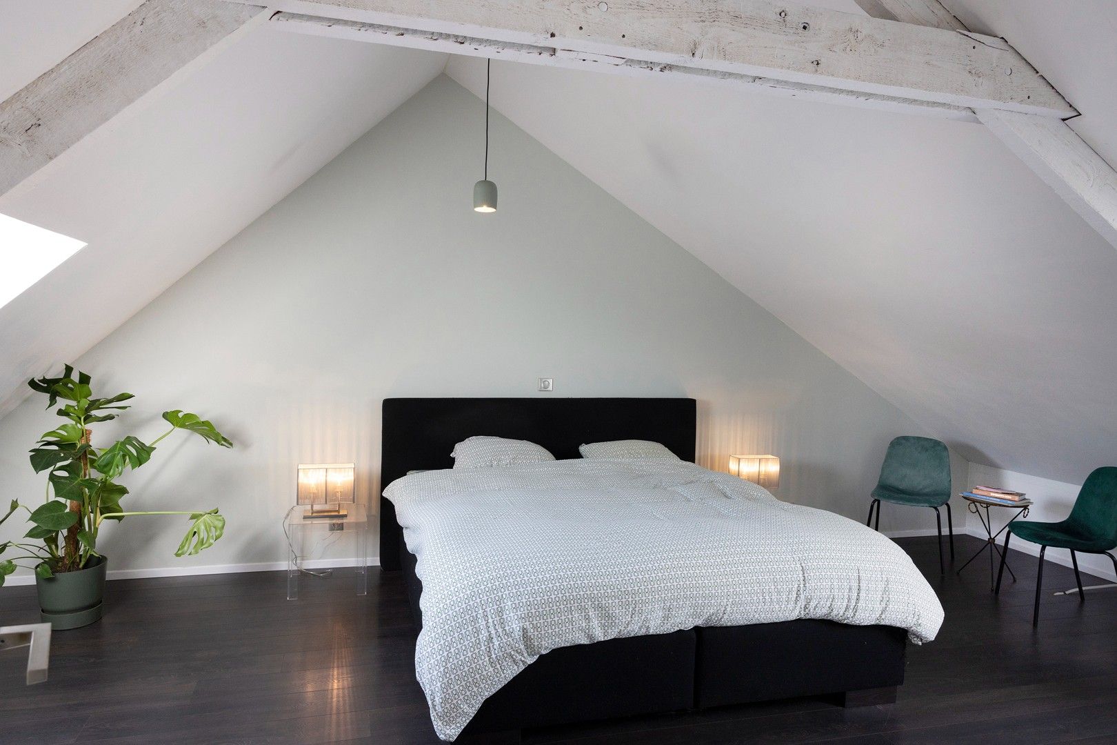 Strak ingerichte & instapklare burgerwoning. foto 12