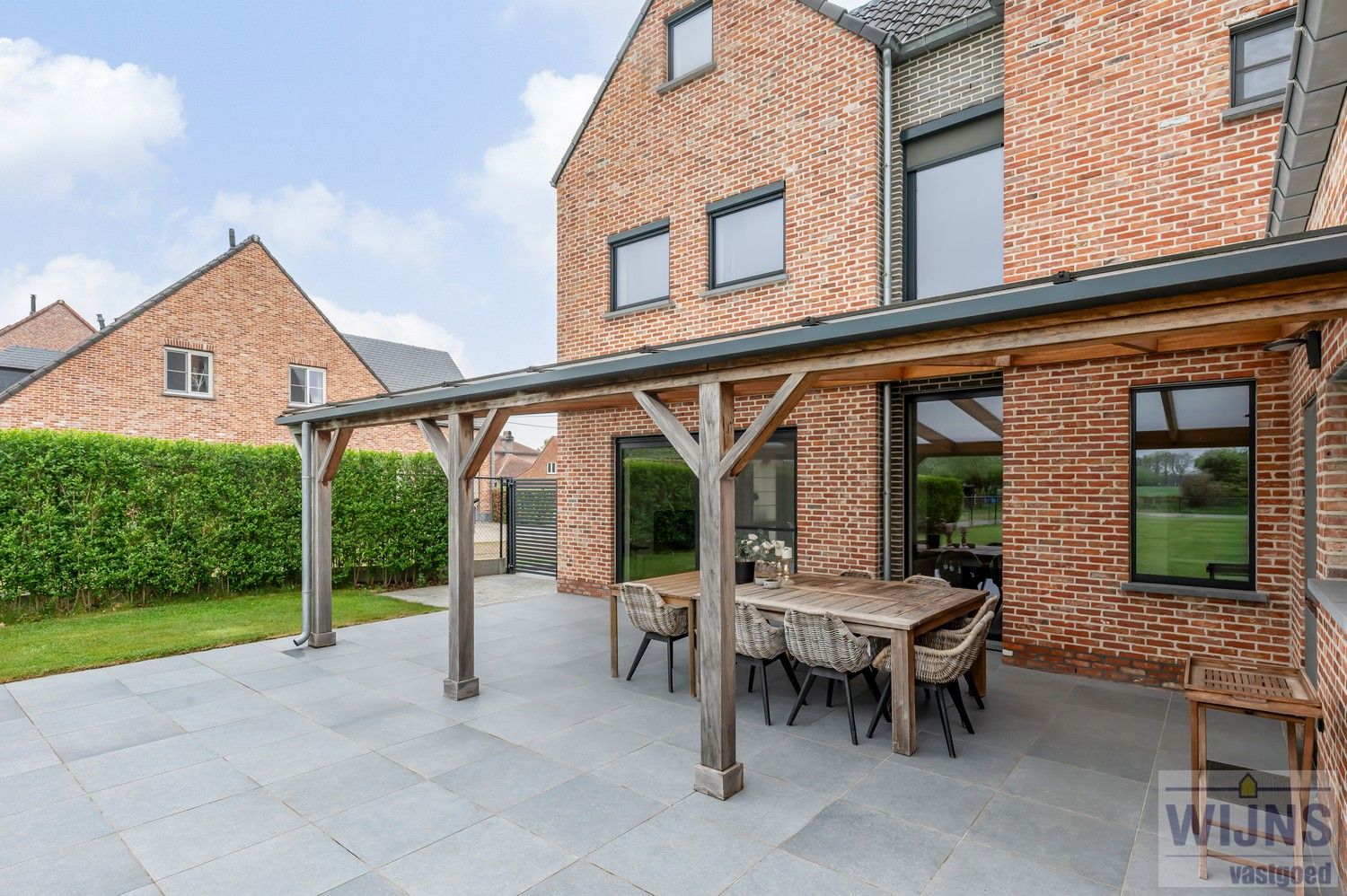 Ruime, energiezuinige woning met 3 (tot 5) grote slaapkamers en prachtige tuin (perceel 1020 m²) foto 6
