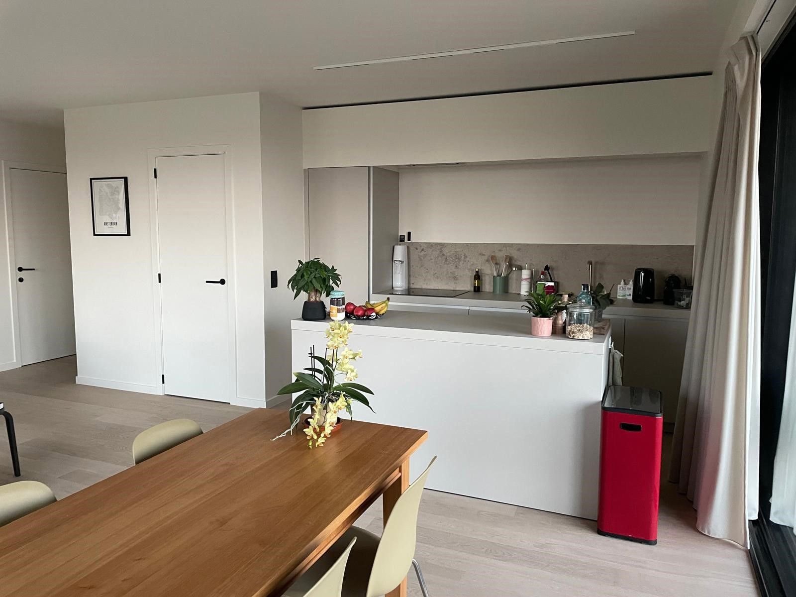 Gezellig lichtrijk gemeubeld 2k. appartement (TERRASSEN) foto 4