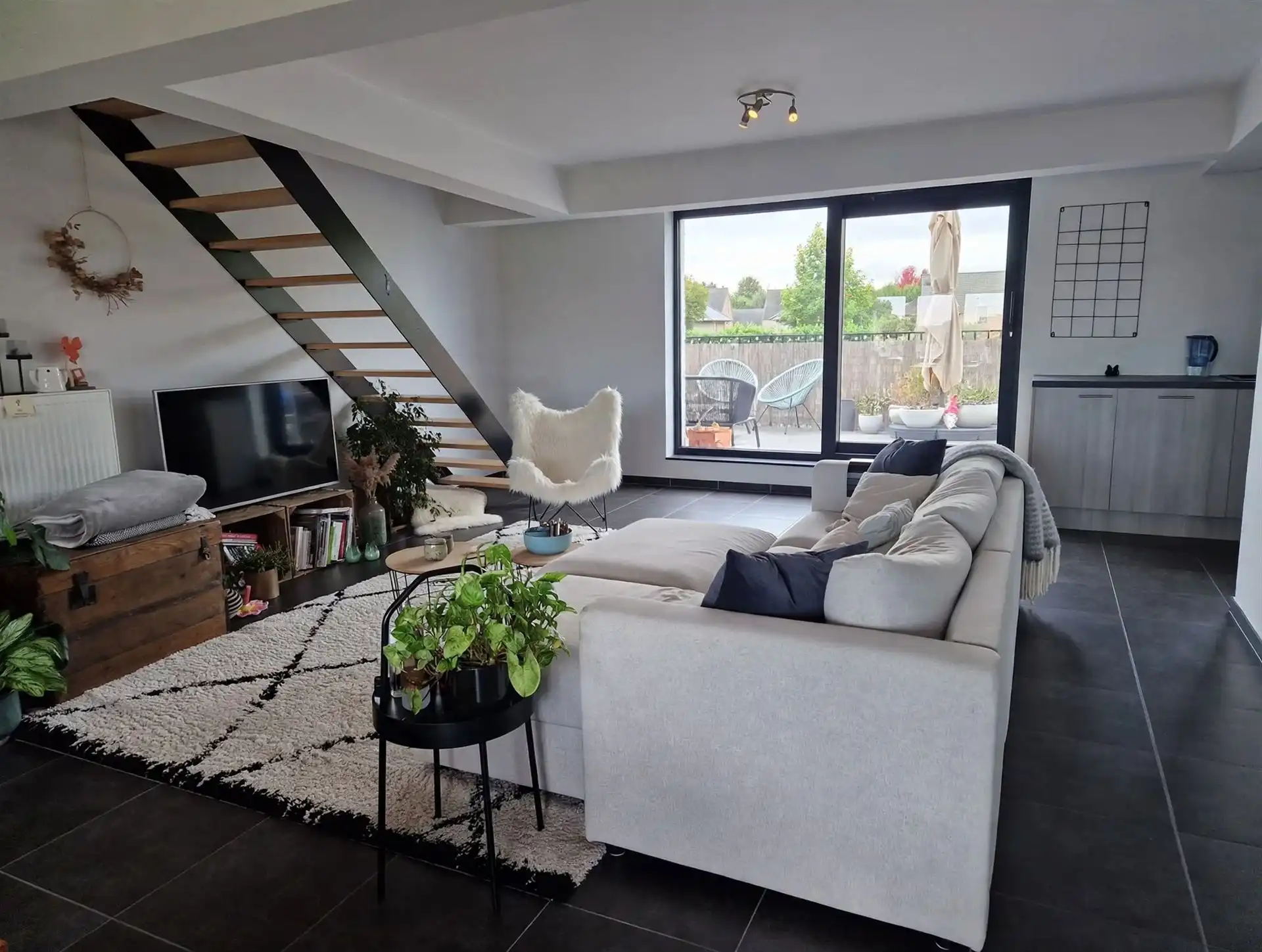 Recent Duplex App 133m², 3 Slpk, Ruim Terras 20m² (Z), Staanplaats foto 2