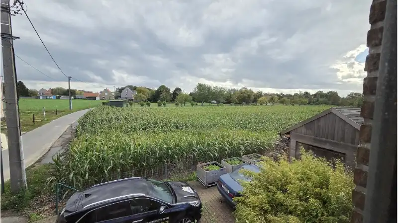 Vrijstaande 3-slaapkamerwoning met Tuin en 2 Garages te koop in Zedelgem foto 17