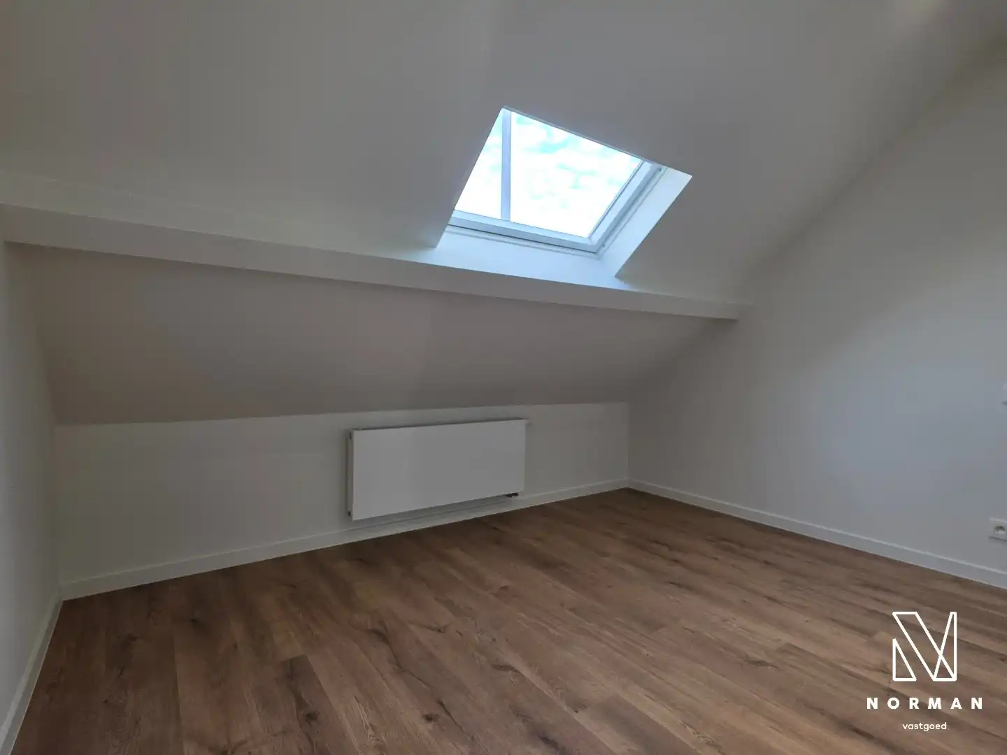 Stadswoning met 3 slaapkamers en mooie stadstuin op vlot bereikbare locatie in Kortrijk.  foto 13