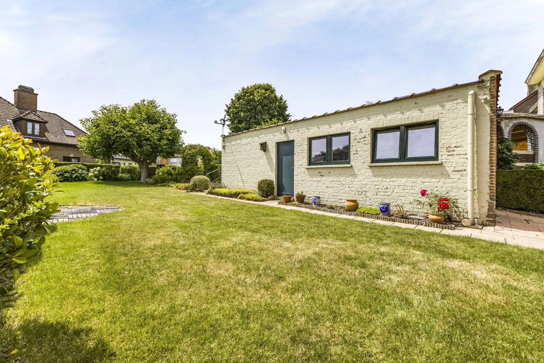 Goed onderhouden woning met garage en leuke tuin foto 5