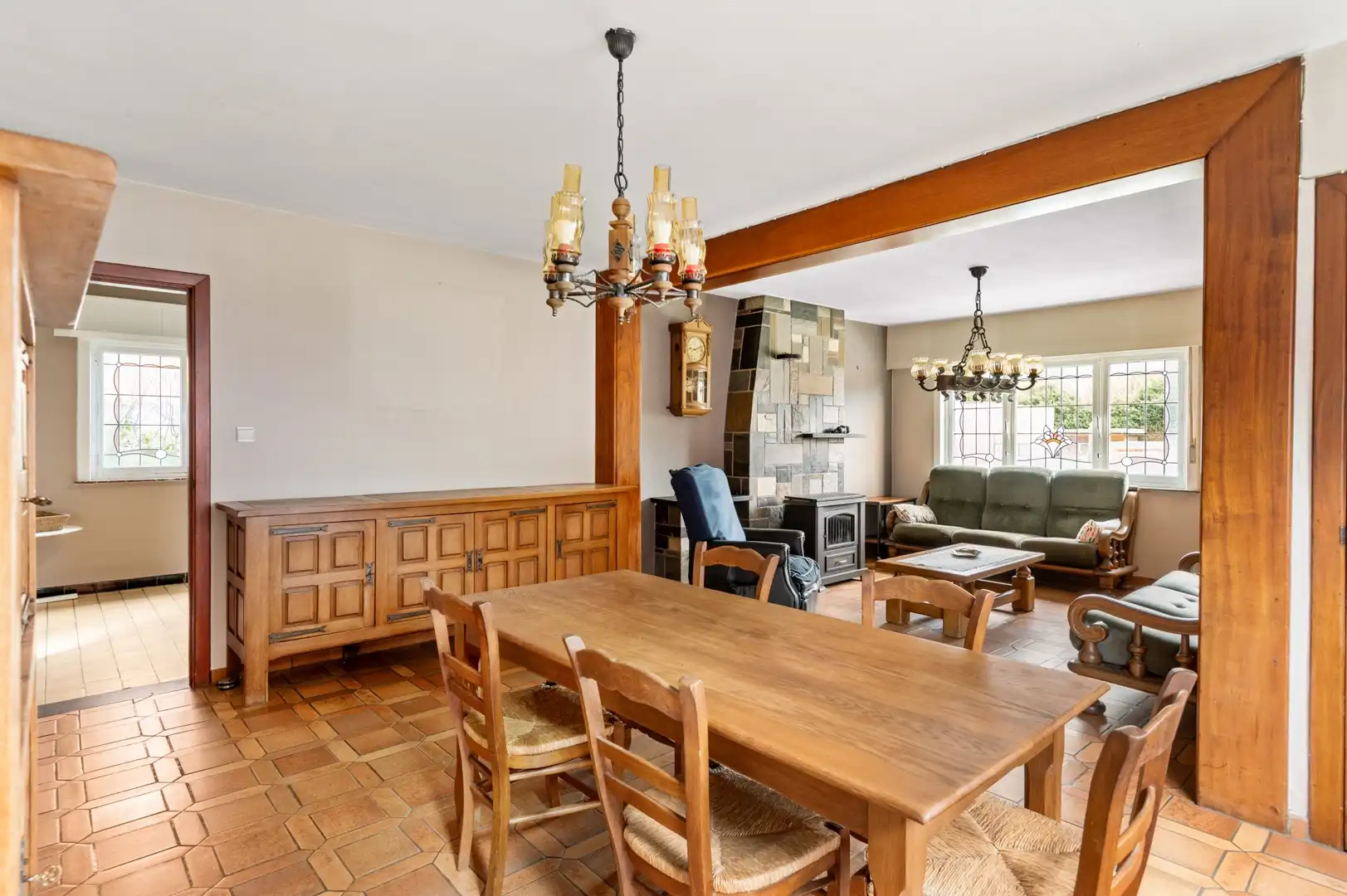 Te renoveren open bebouwing op groen perceel met prachtig uitzicht! foto 6