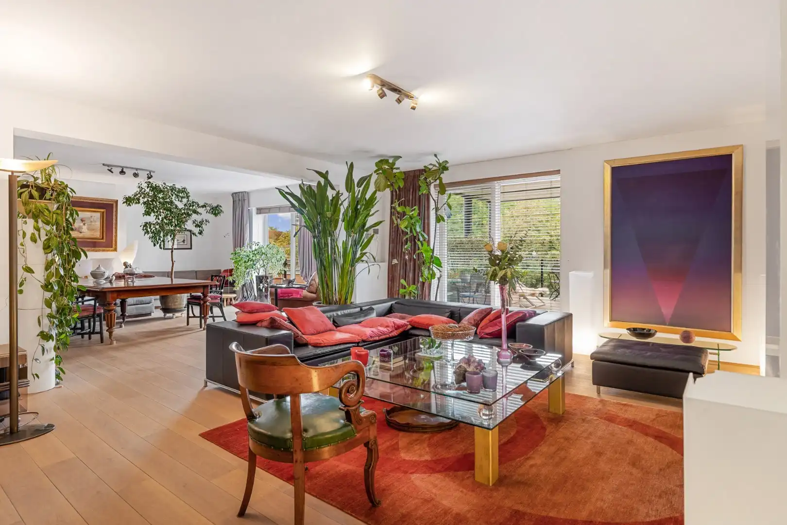 Elegant appartement met uitzonderlijk terras & inclusief privatieve parking in de Jan Van Rijswijcklaan  foto 6