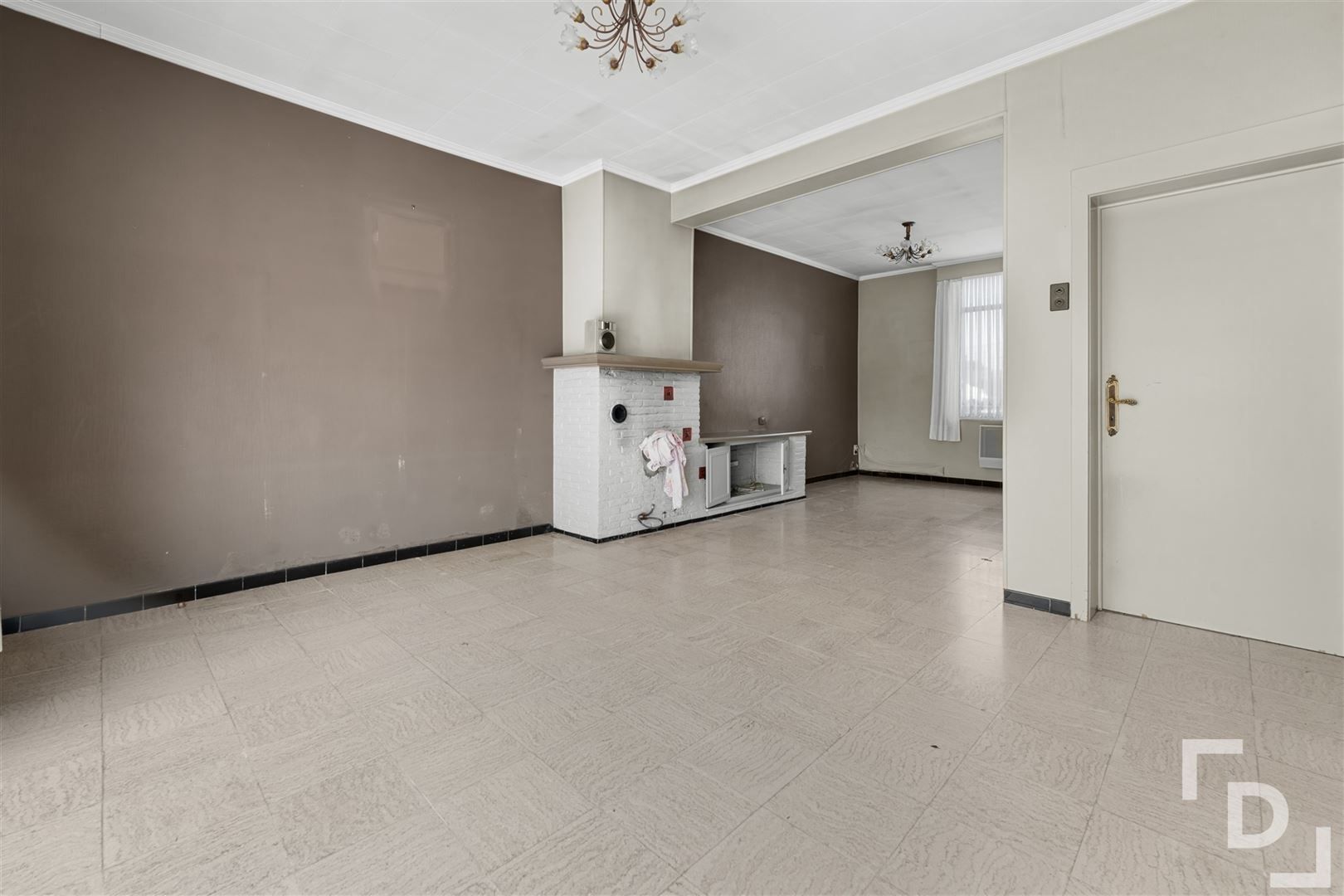 Ruime te renoveren woning te koop in Geluveld. foto 4