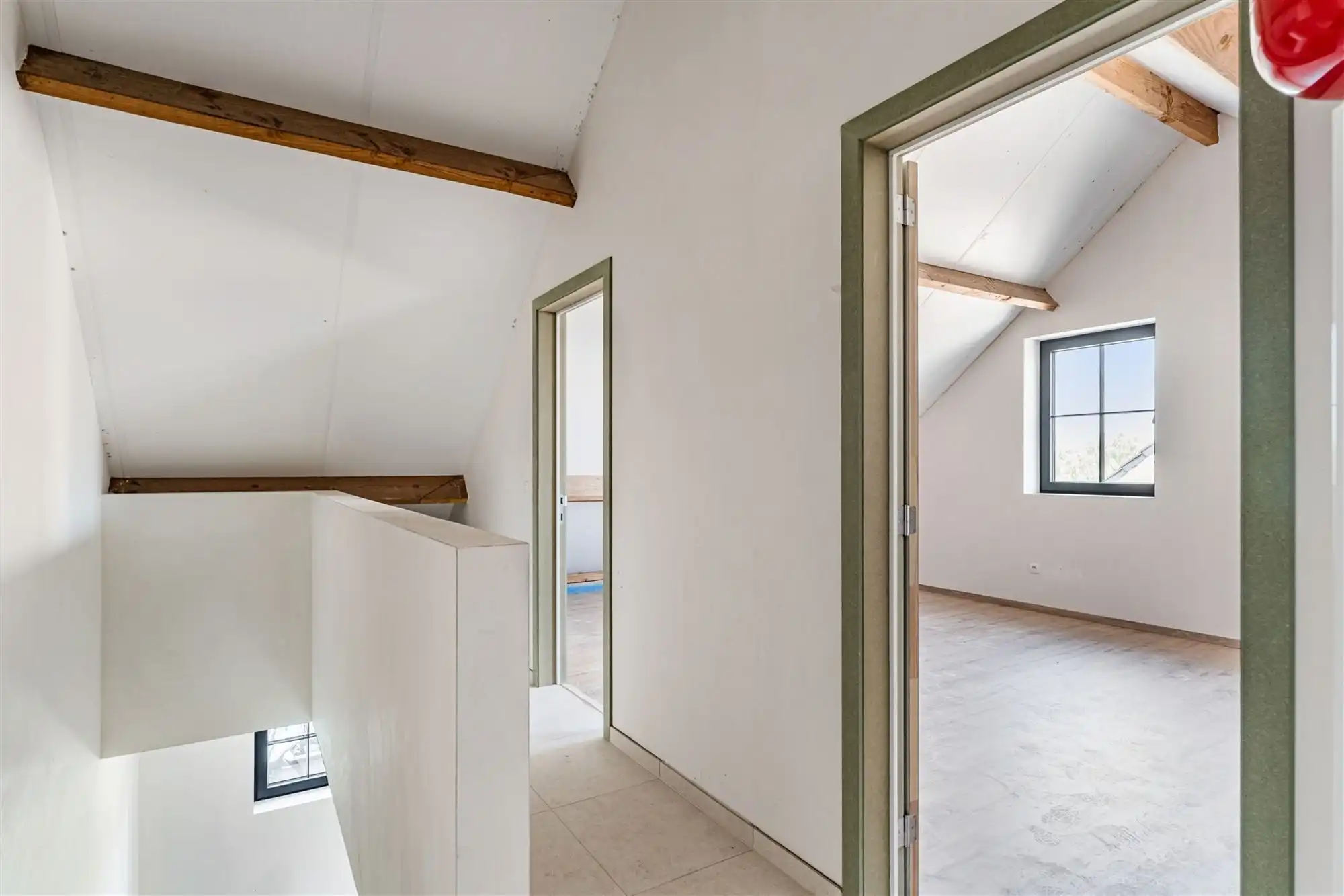 Afgewerkte BEN-woning op zeer rustige locatie te Molenbeersel foto 16