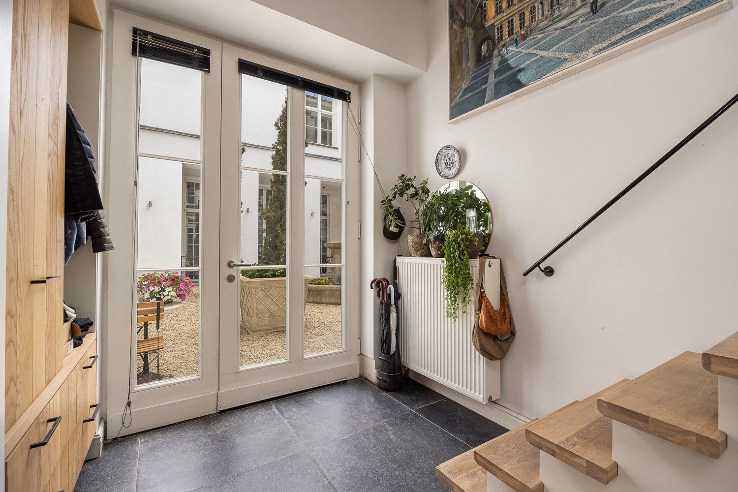 Unieke en energiezuinige stadsvilla (224m²) met fantastisch zonneterras in het hart van historisch Antwerpen – luxe, rust en boordevol karakter! foto 6