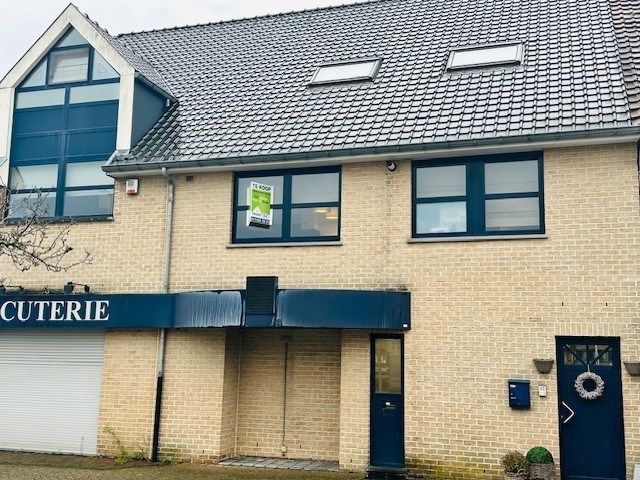 Zeer Ruim duplex appartement te Houthalen foto {{pictureIndex}}