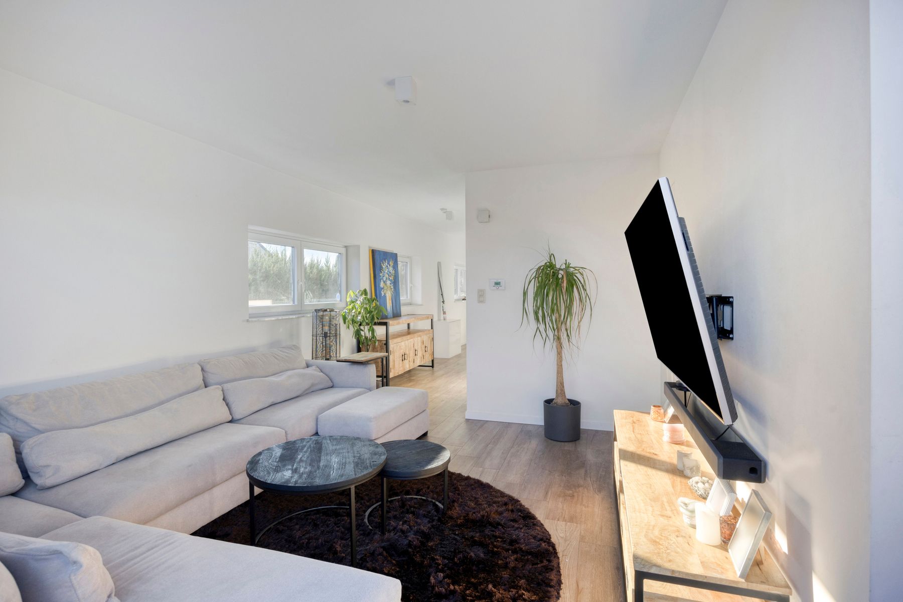 PRACHTIG AFGEWERKT EN ENERGIEZUINIG DUPLEX-APPARTEMENT (123 M2 WOONOPPERVLAKTE) (BRON: EPB) MET 2 SLAAPKAMERS, RUIM &nbsp;EN ZONOVERGOTEN TERRAS, EN AUTOSTANDPLAATS EN TUINBERGING TE NEERHAREN!&nbsp; foto 5