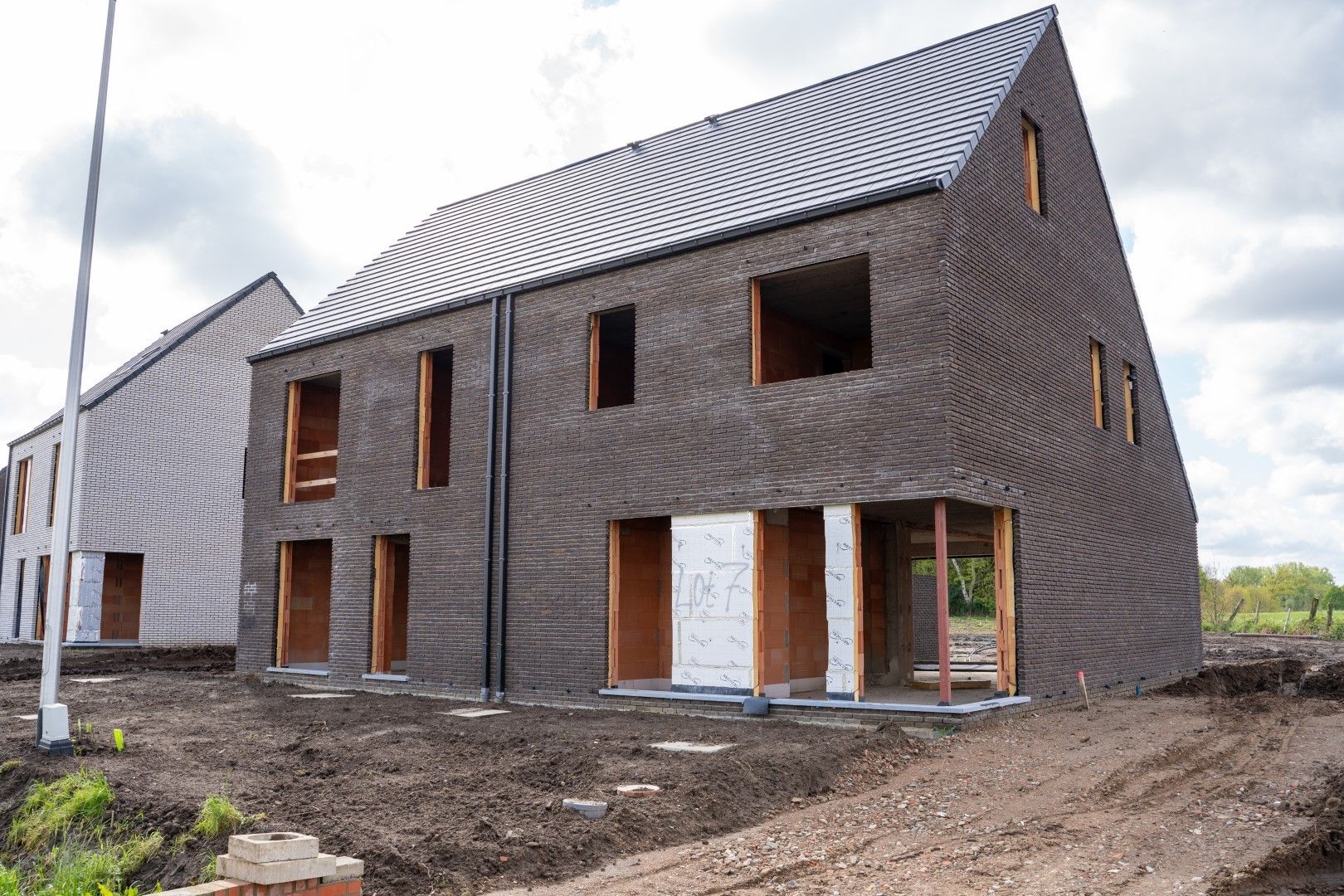 Energiezuinige halfopen bebouwing met prachtig zicht foto 3