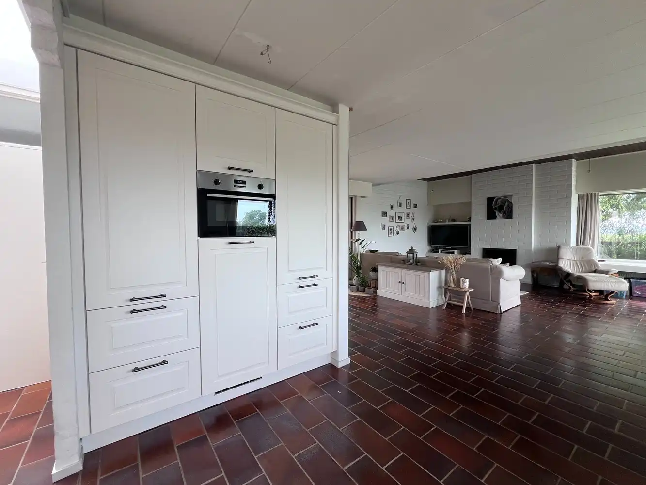 Landelijk gelegen woning met 4 slaapkamers en weide. foto 5
