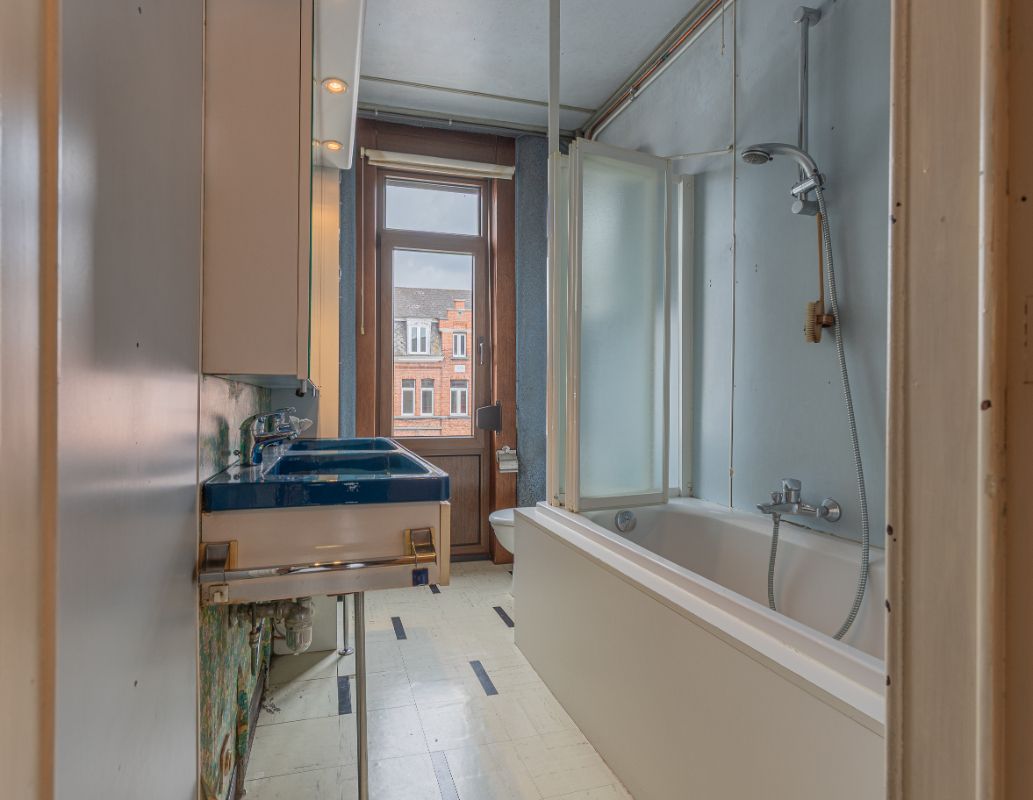 Statige woning met tuin in centrum Dendermonde foto 16