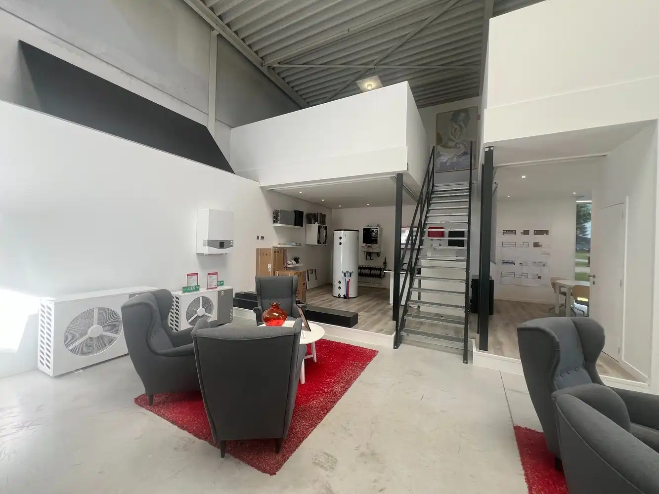 KMO-unit met showroom foto 8