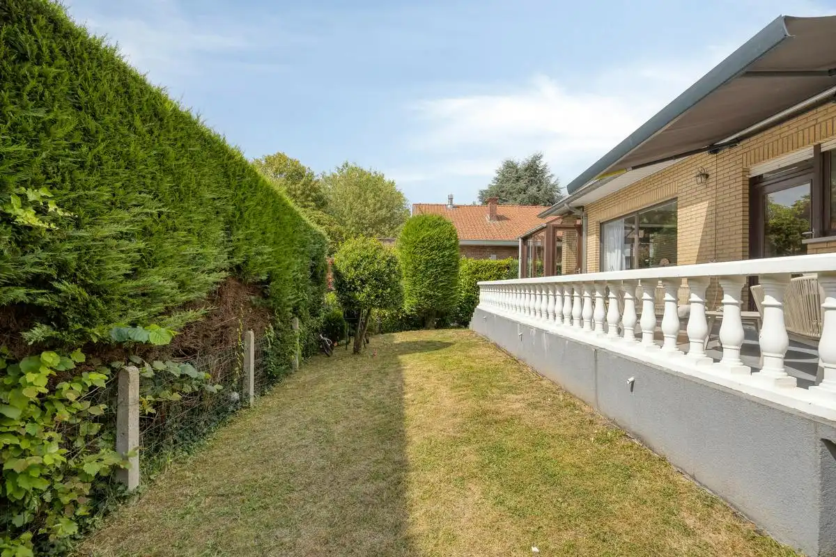 Vrijstaand huis met 3 kamers te koop in centrum Grimbergen foto 9