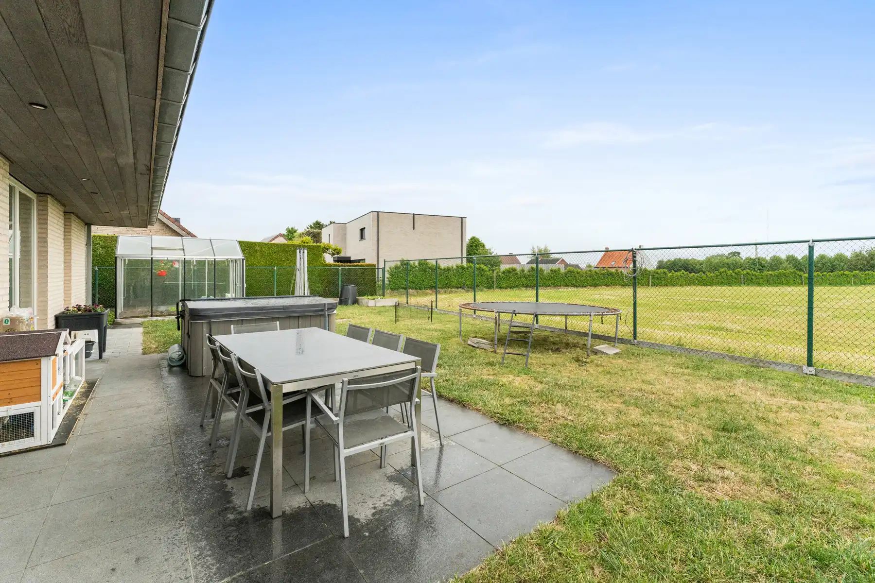 Recente vrijstaande woning met landelijk zicht foto 21