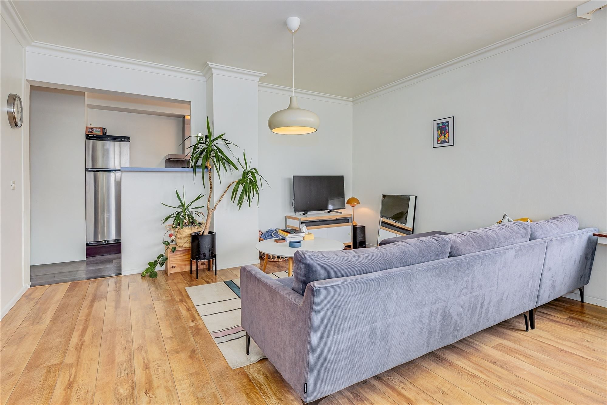 Instapklaar appt met zonovergoten living en 2 slk foto 4