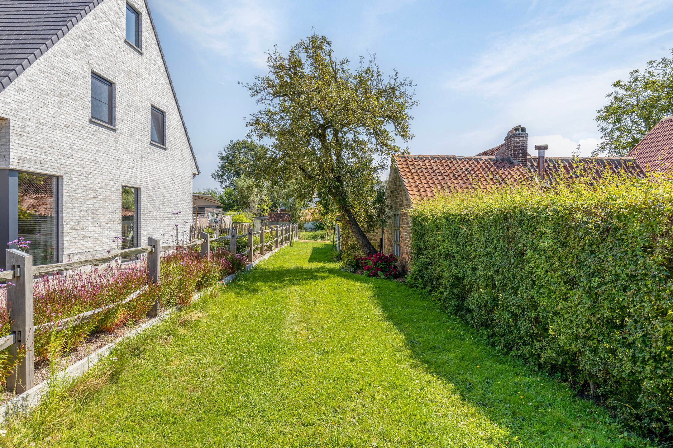 Authentieke Hoeve in Sijsele met extra grond foto 35