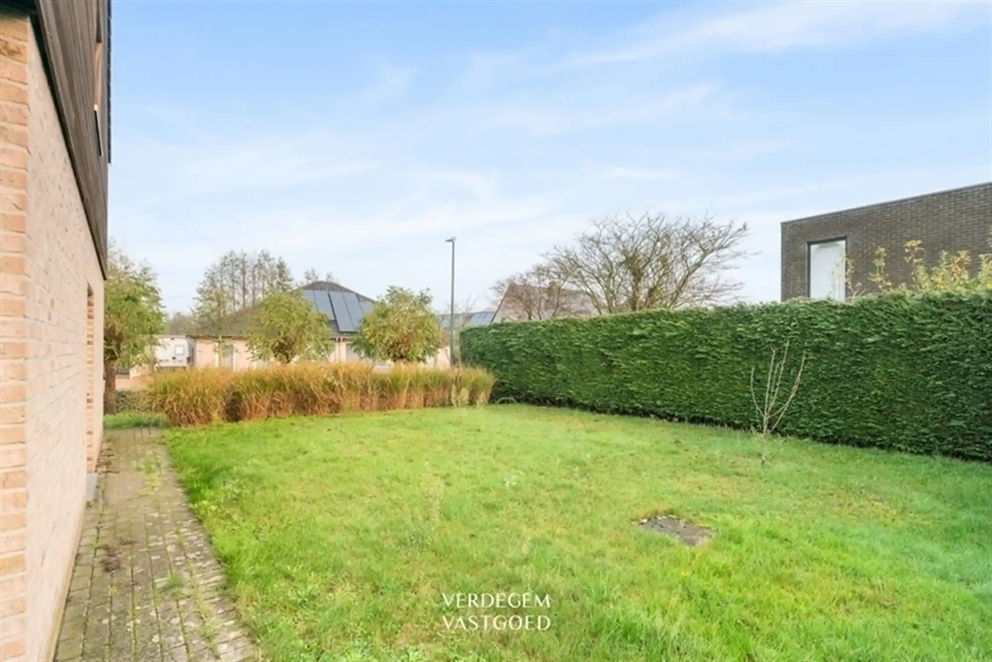 Rustig gelegen, vrijstaande woning met 6 slaapkamers op mooi perceel foto 20