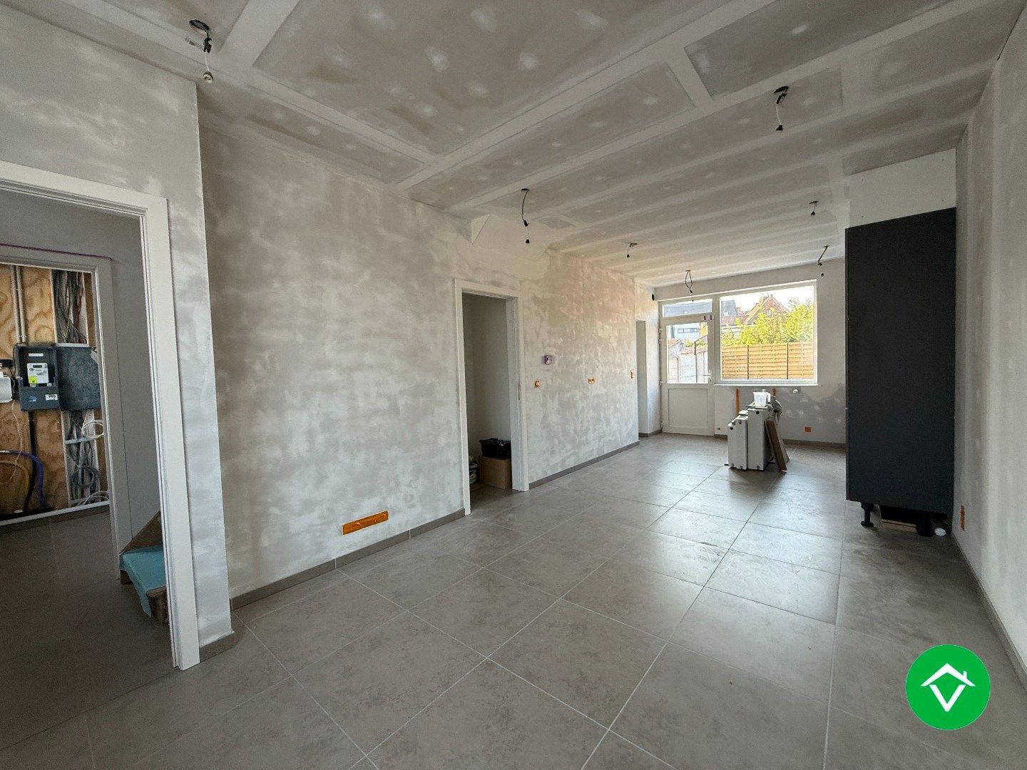 Energiezuinige rijwoning met 3 slaapkamers en tuin te Roeselare foto 2