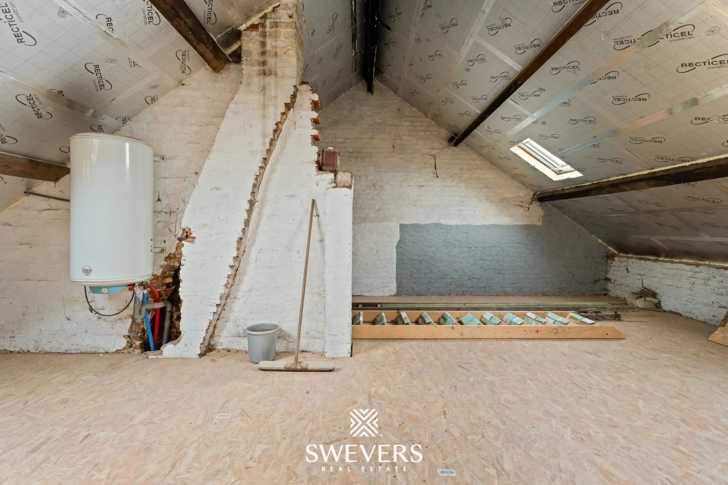 Gezellige woning met moderne keuken op groot perceel in Gingelom foto 21