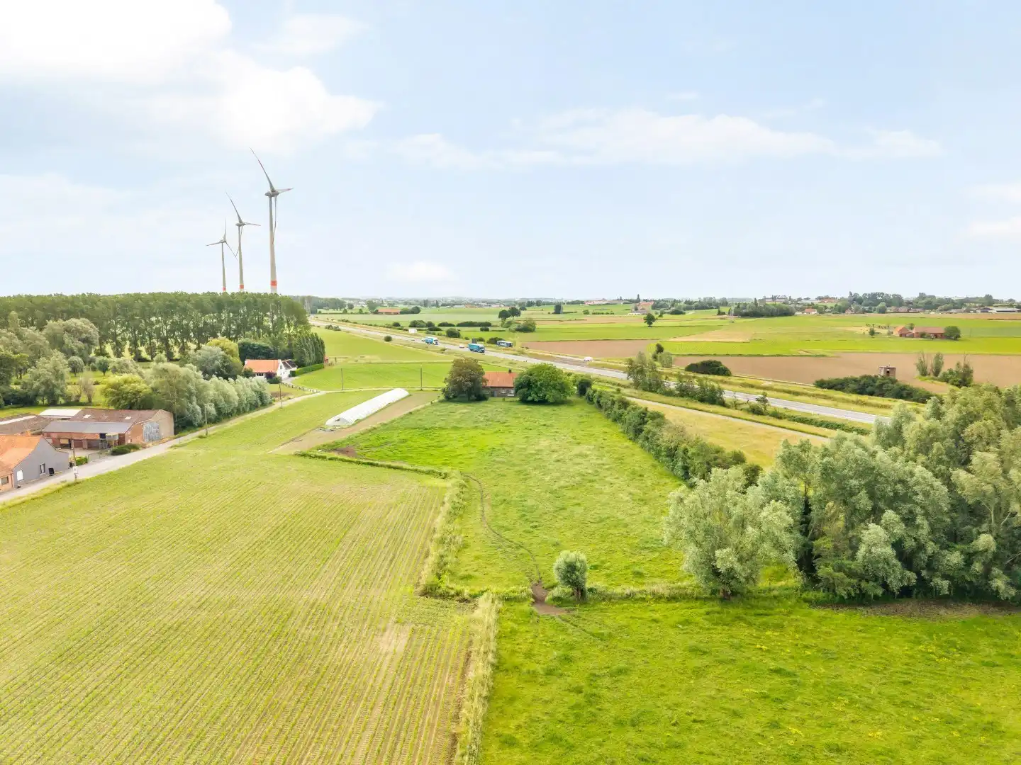 Charmante woning  op een groot perceel met landelijk zicht en vlotte verbinding in Beselare foto 5