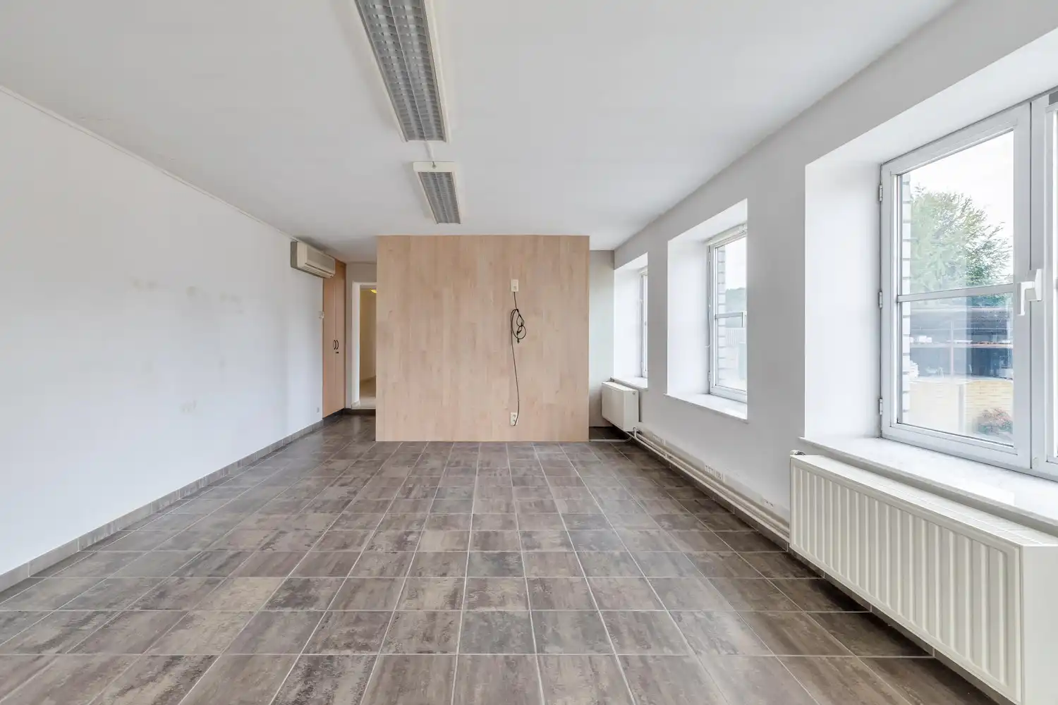 Unieke vastgoedopportuniteit! Ruim bedrijfscomplex met 2 appartementen en exclusief penthouse op 46a 55ca! foto 102