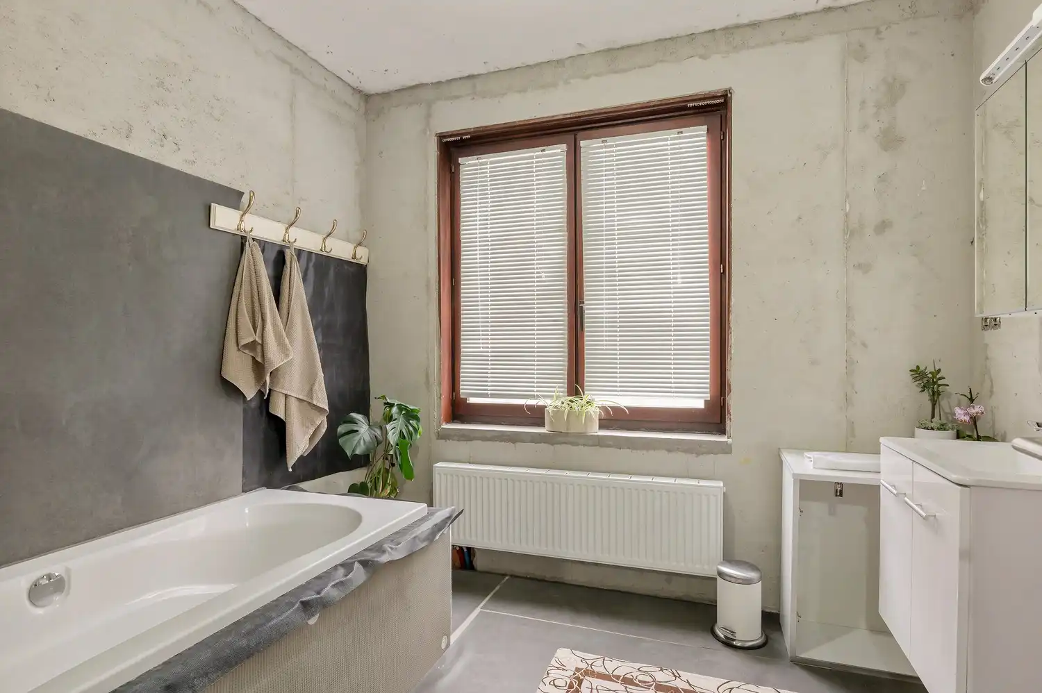 Ruime rustige vrijstaande woning met nieuwbouw-uitbouw foto 18