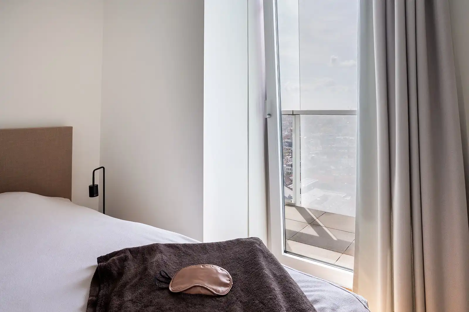 Stijlvol wonen met fenomenaal uitzicht foto 17