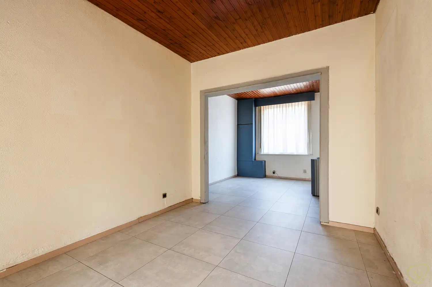 Ruime woning met potentieel en gunstige ligging te Eeklo foto 6