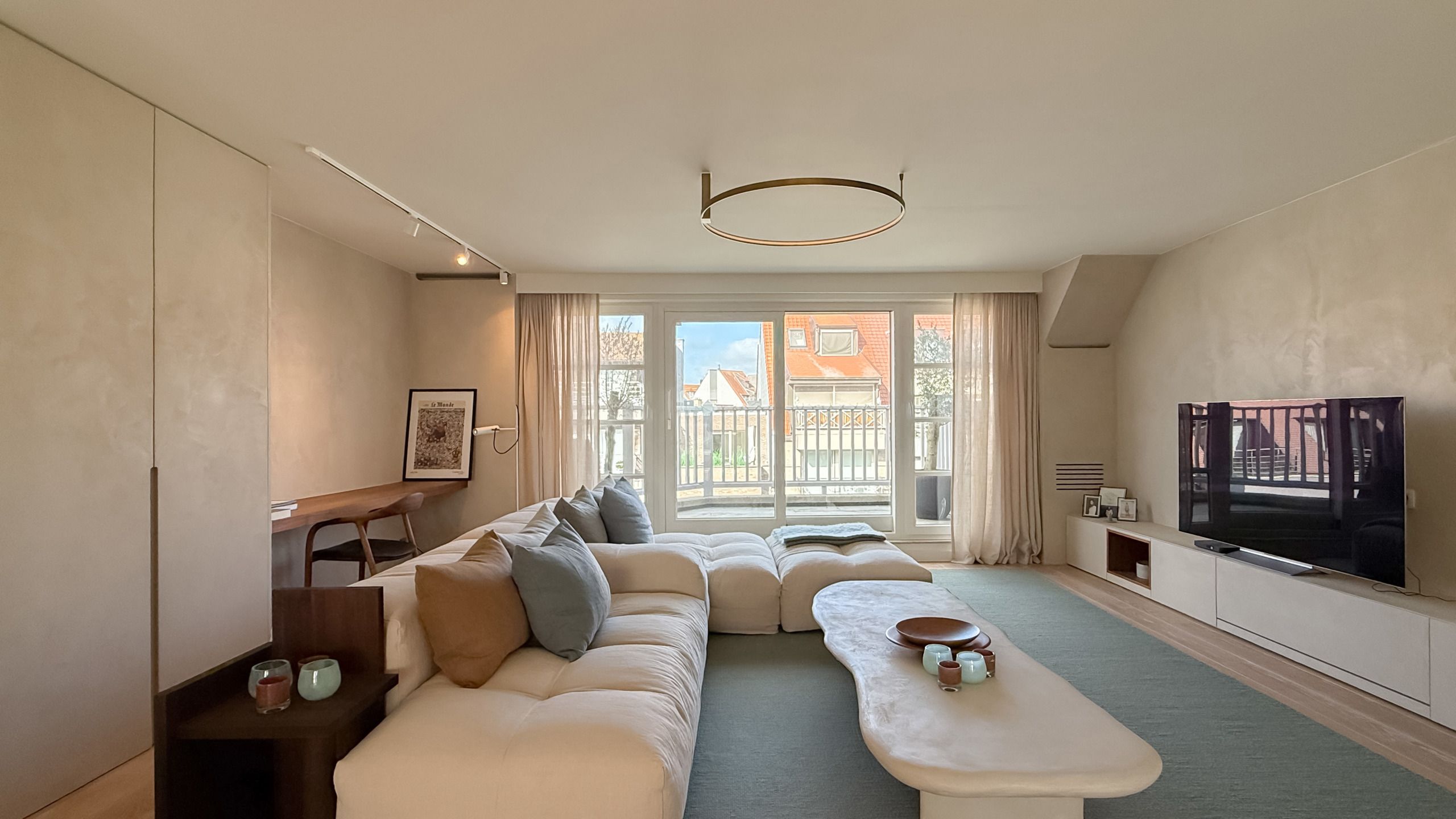 Stijlvol gerenoveerd duplexappartement / centrum van Knokke. foto 9