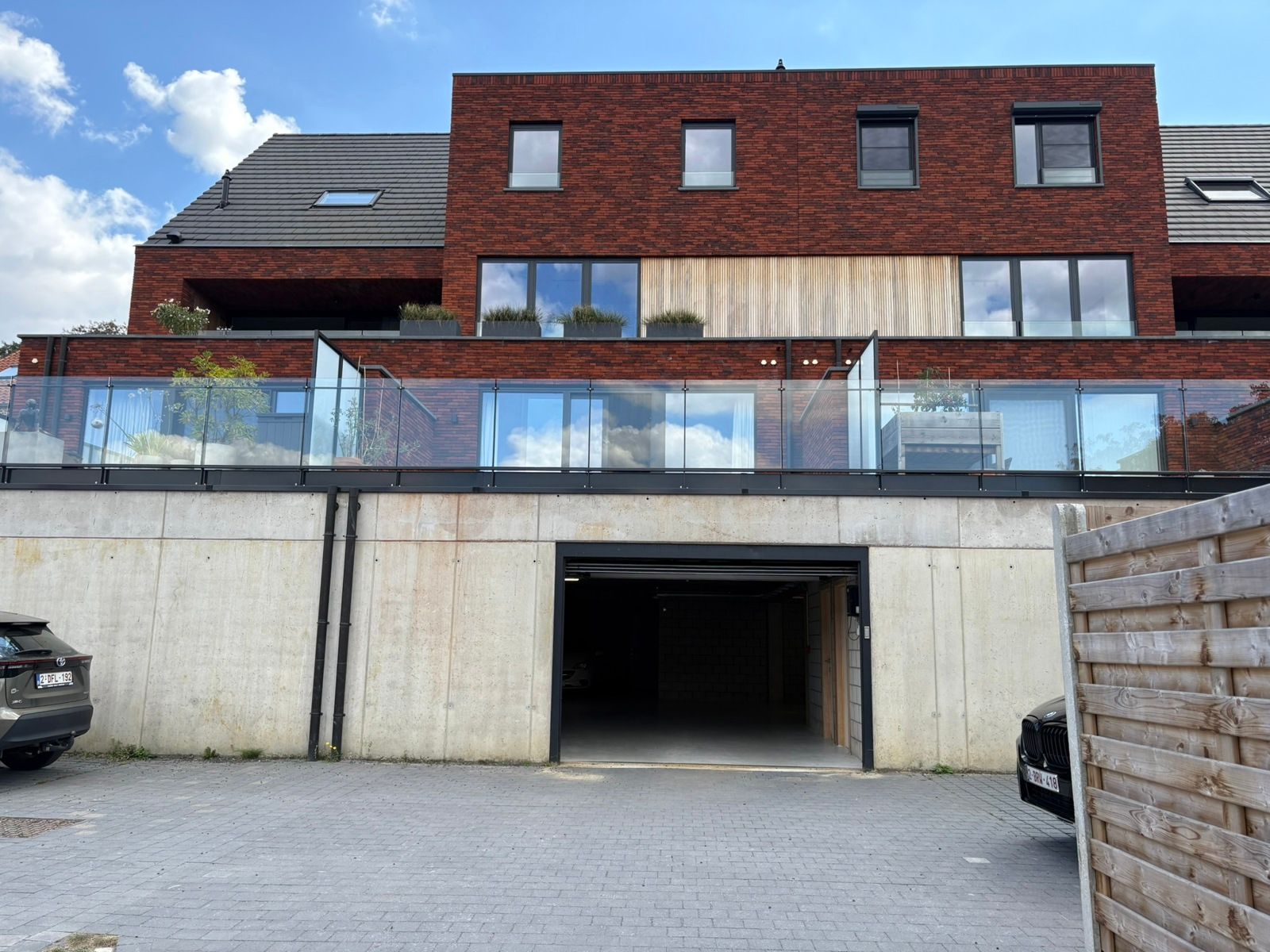 Ontdek dit recent appartement met private zonnepanelen! foto 2
