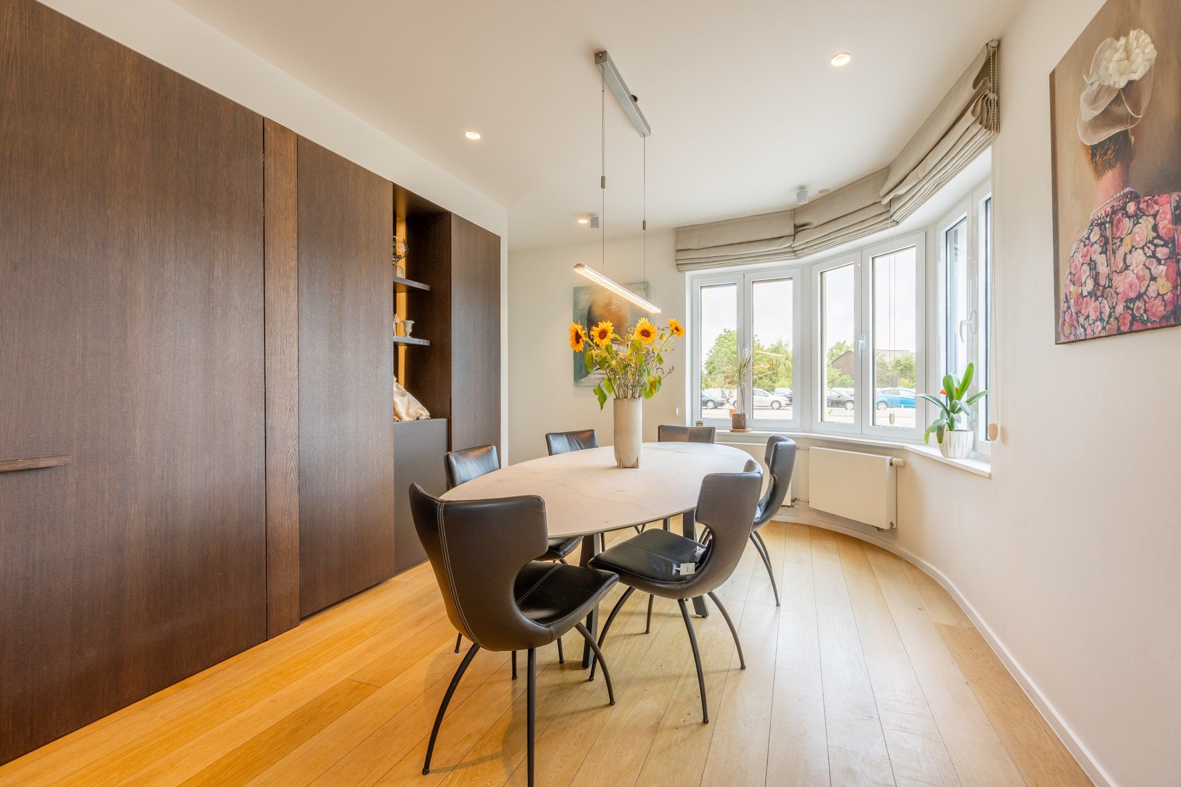 Unieke en recent gerenoveerde woning foto 8