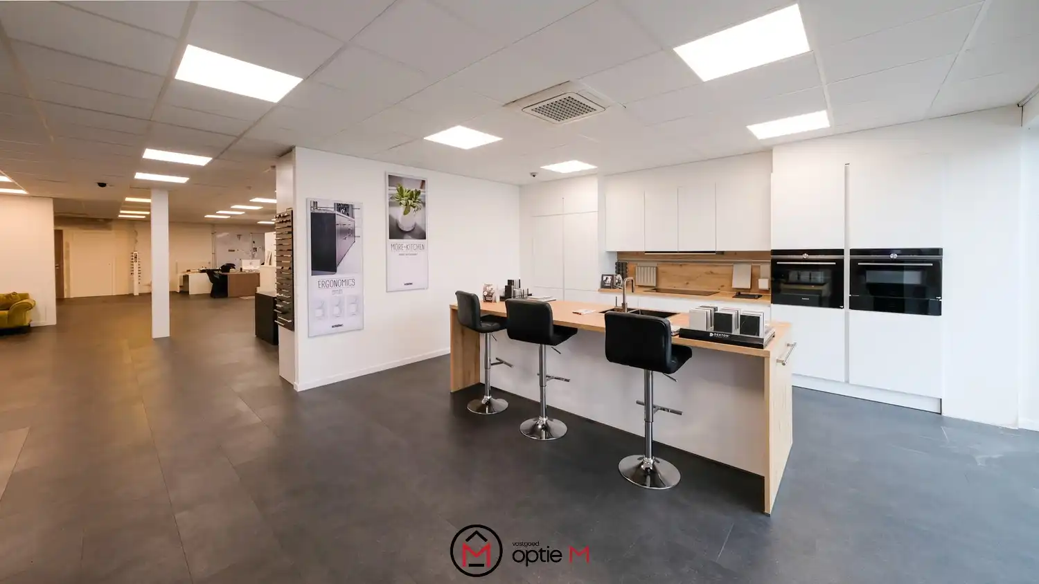 Polyvalente showroom met magazijn te Huur in Paal (Beringen) foto 7