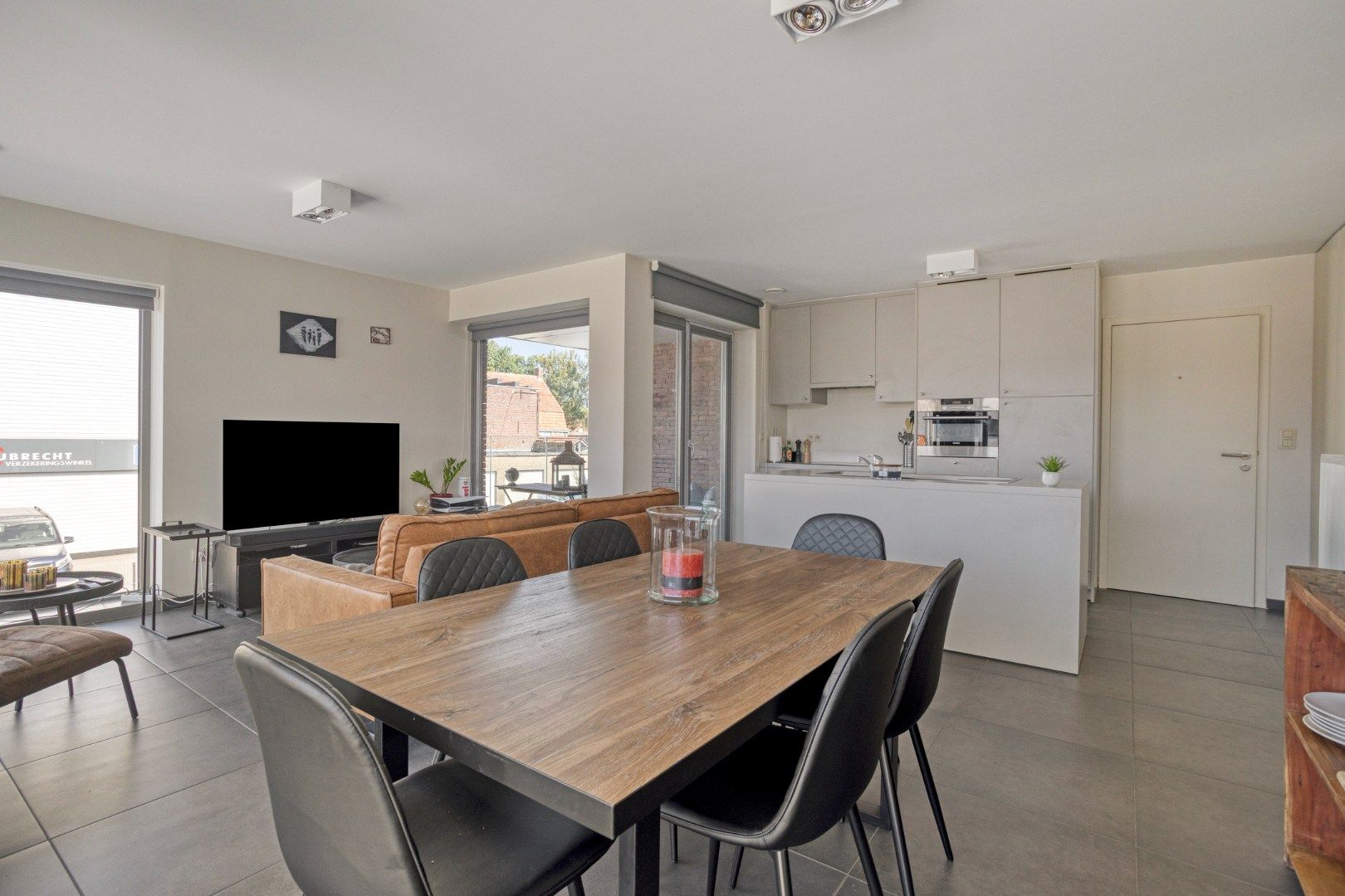 Mooi appartement met 2 slaapkamers in centrum Wevelgem! foto 4
