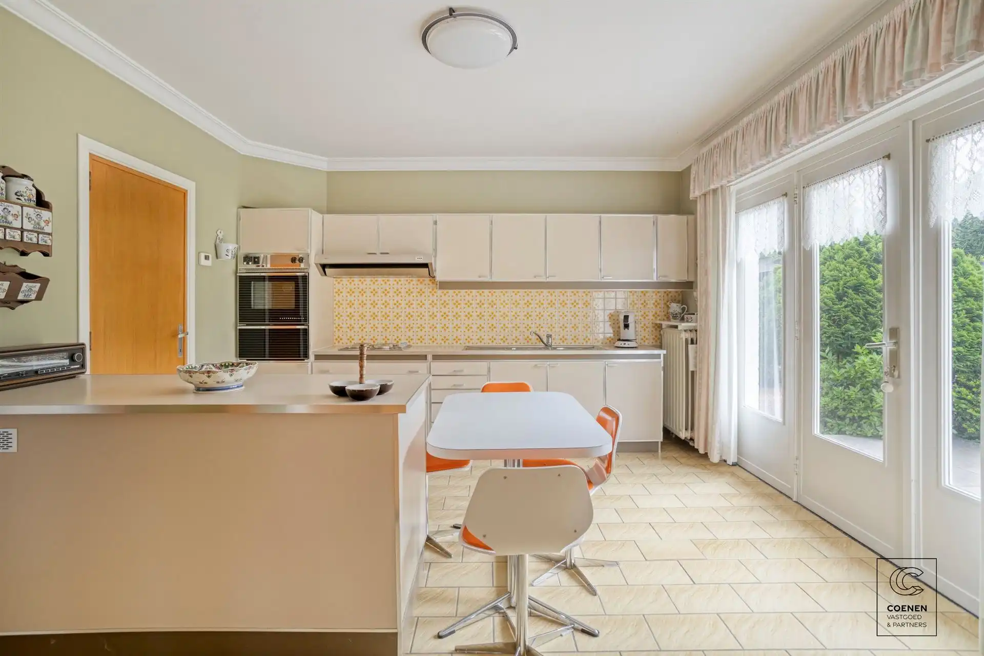 Te renoveren woning op een TOPlocatie te Schilde! foto 8