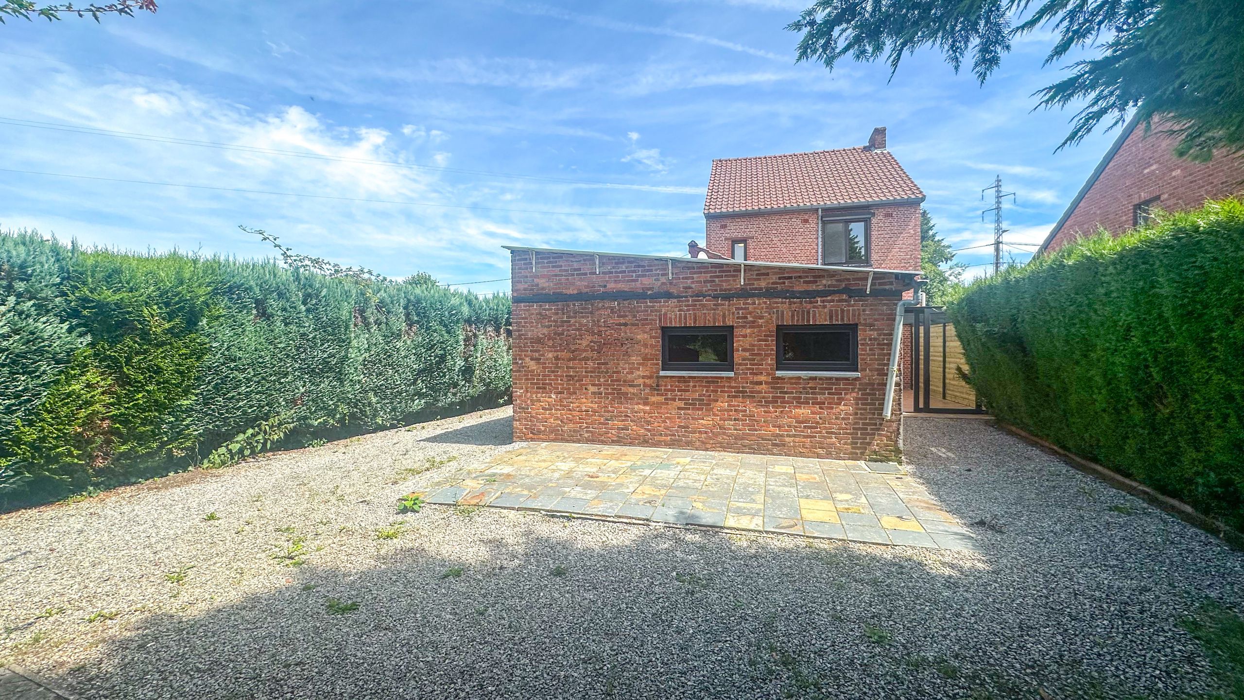 Karaktervolle woning met moderne afwerking en zonnige tuin! foto 33