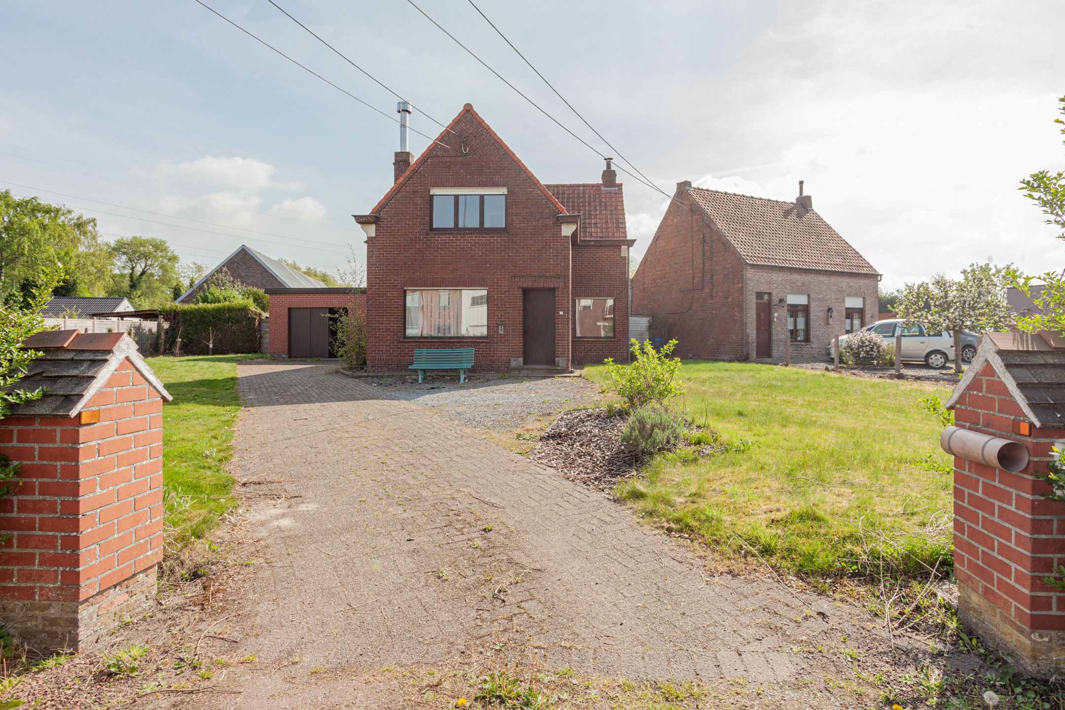 Te renoveren alleenstaande woning foto 21