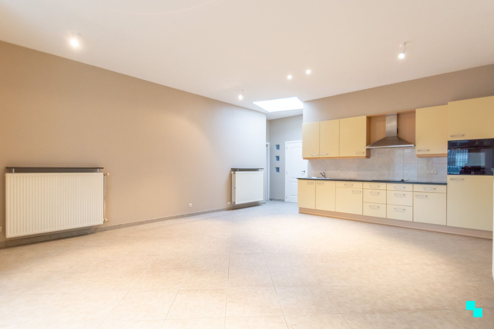 Hoofdfoto van de publicatie: Gelijkvloers appartement met terras in hartje Merelbeke