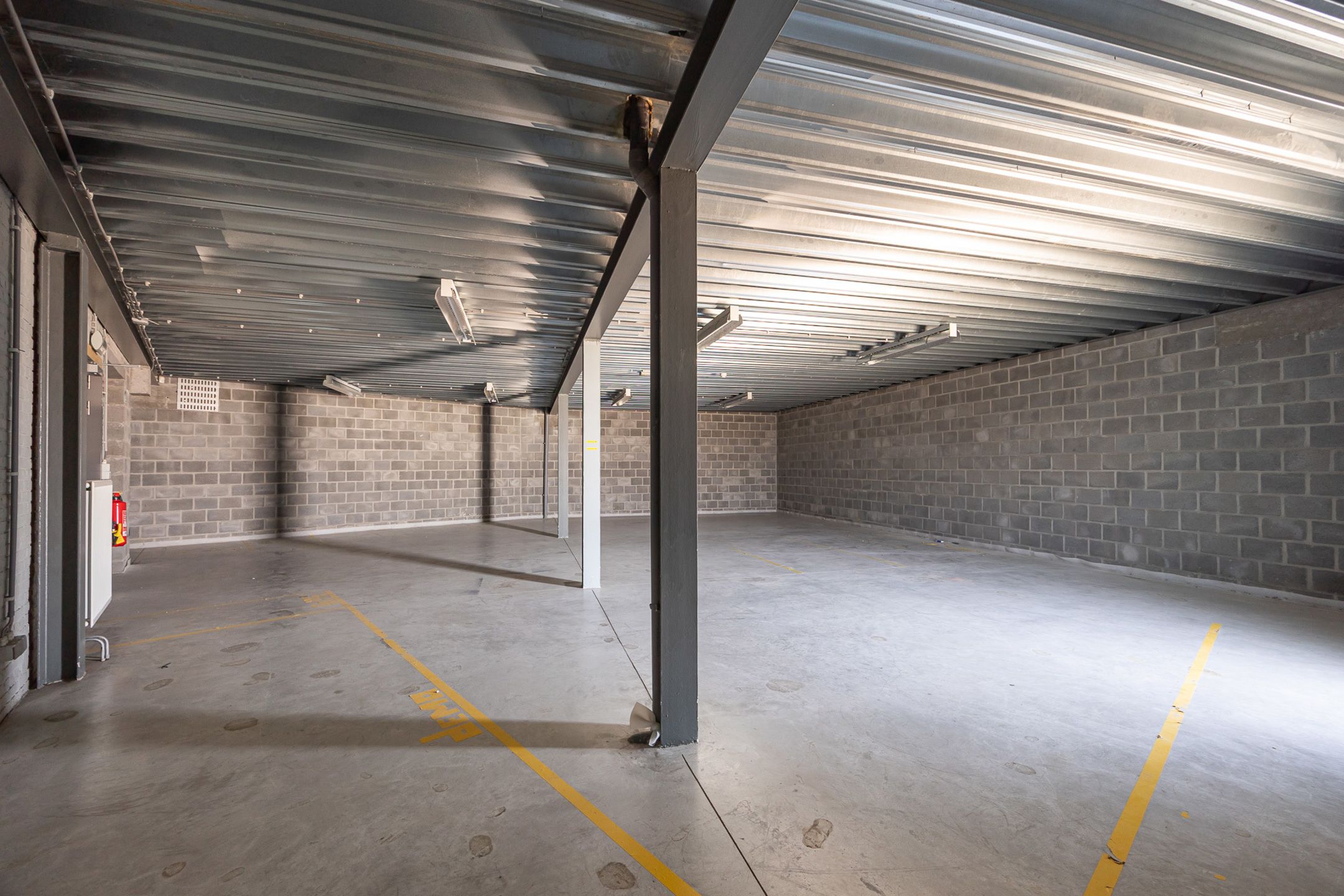 Kantoorgebouw te koop te Antwerpen Deurne!  foto 9