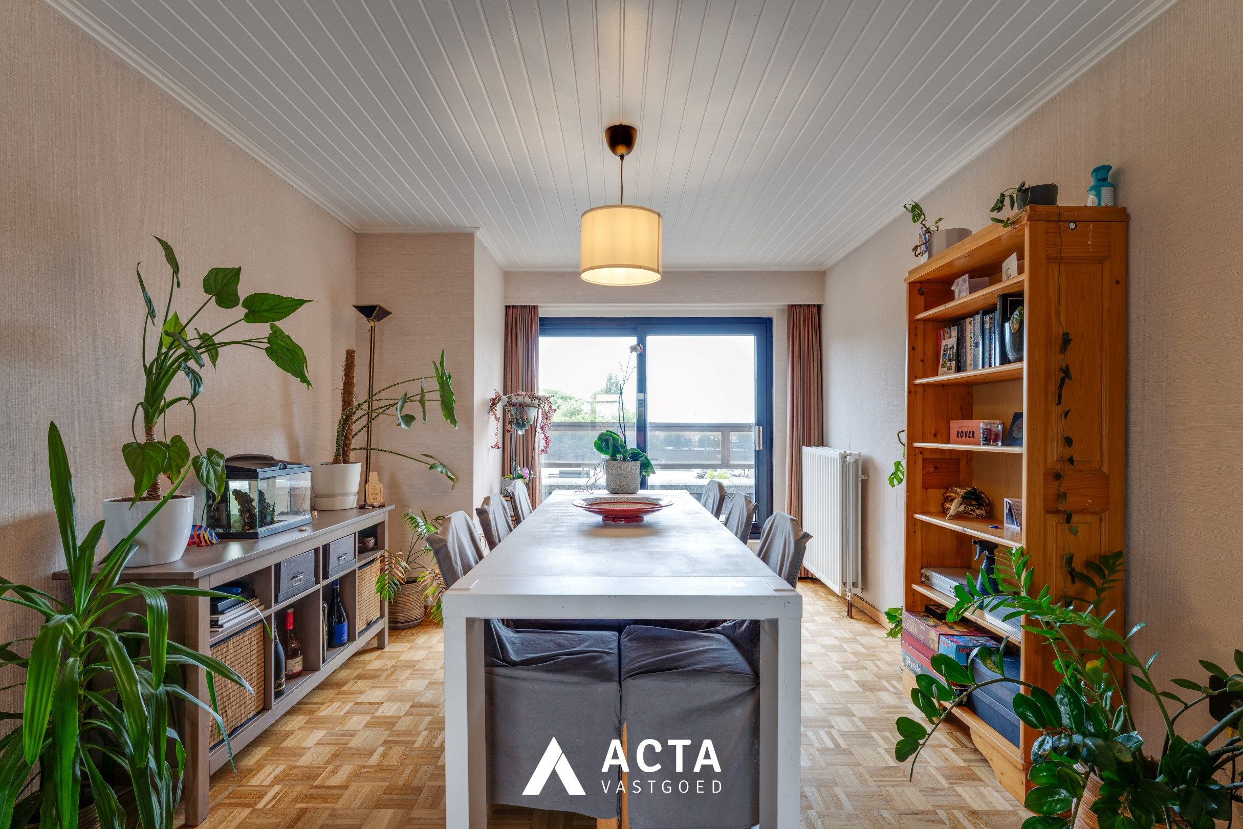 Instapklaar dakappartement met twee terrassen en parkzicht foto 2