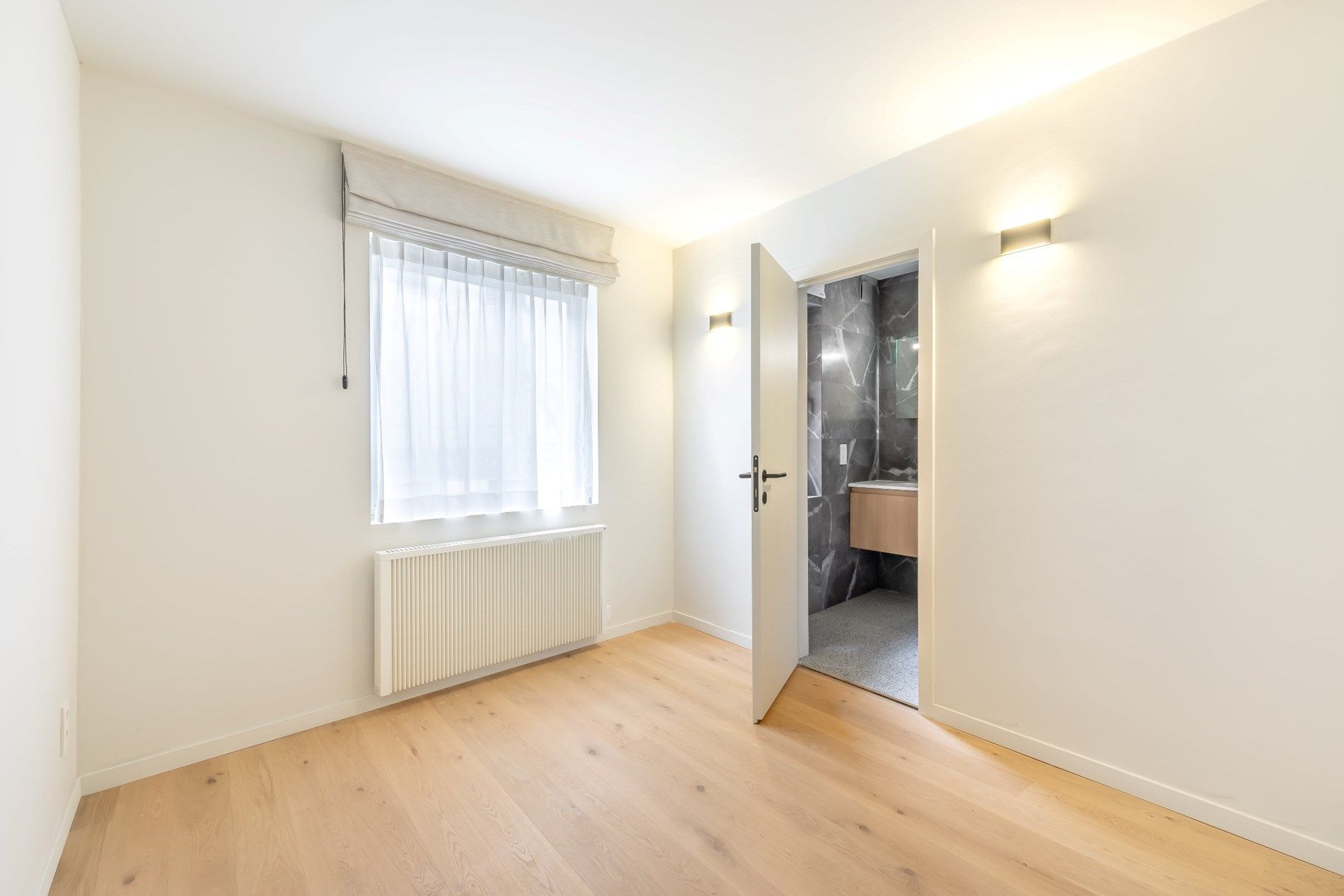 Centraal gelegen appartement met ruim terras foto 4