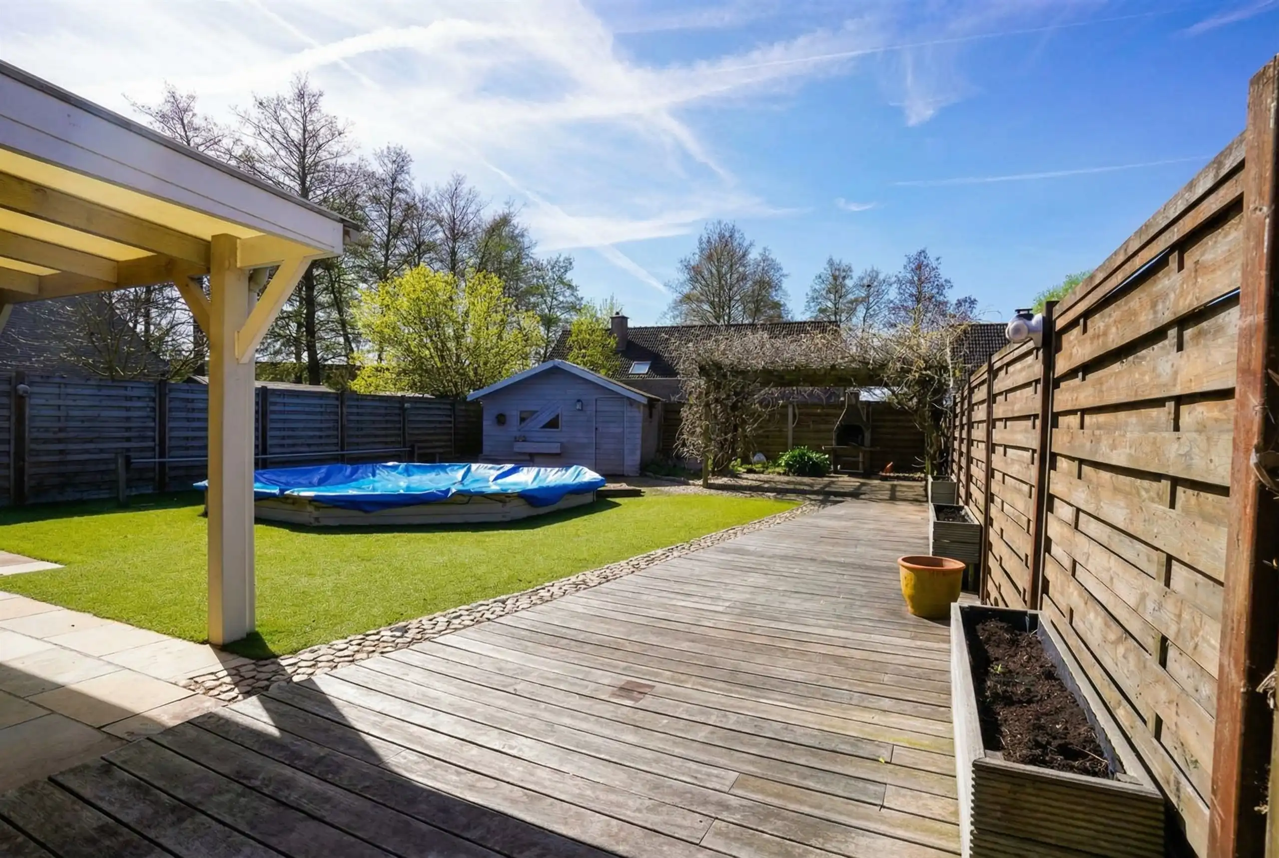 Een verrassing van formaat… halfopen wonen met alle extra’s foto 2