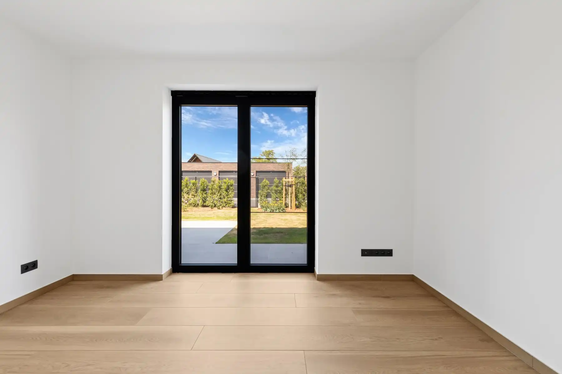 Top gelijkvloers appartement met tuin en terras te huur! foto 6