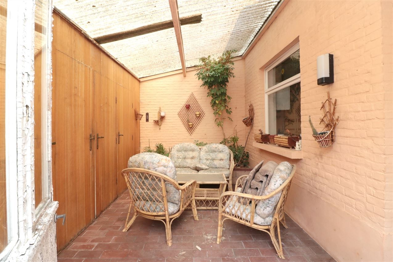 goed gelegen, renovatieproject met potentieel foto 17