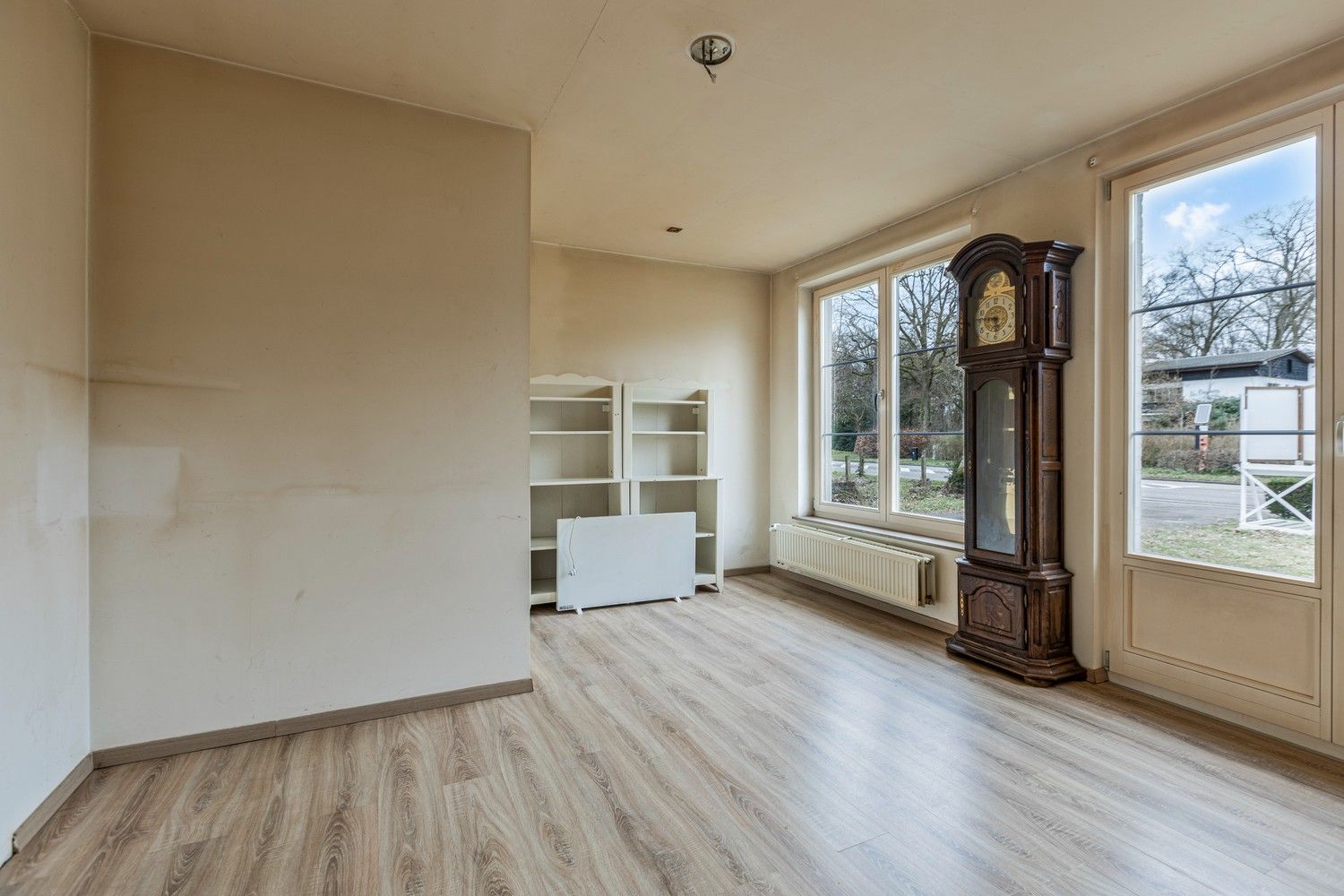Grotendeels gerenoveerde woning met 5 slaapkamers! foto 24
