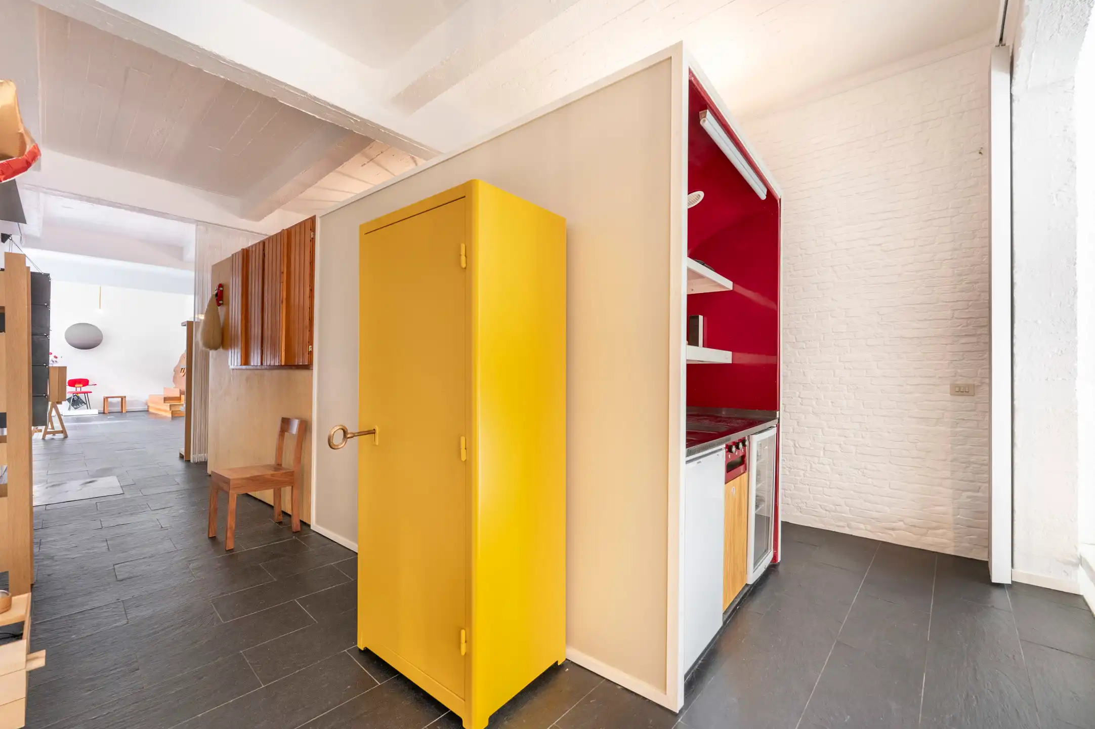 ANTWERPEN - Loft in oud pakhuis met hoge plafonds foto 6