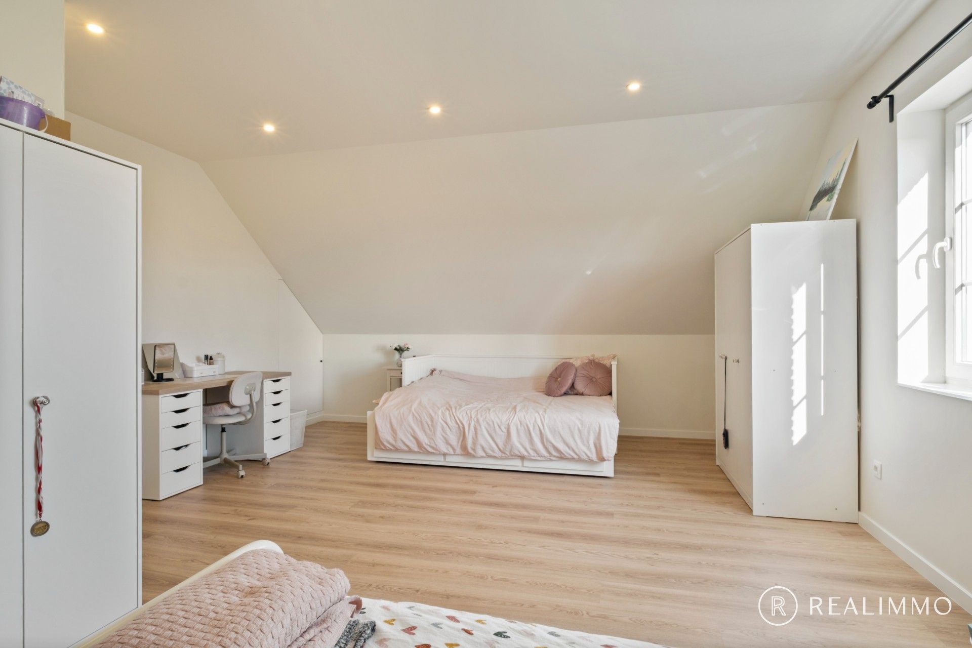 Verrassend ruime nieuwbouwwoning met 4 slaapkamers foto 16